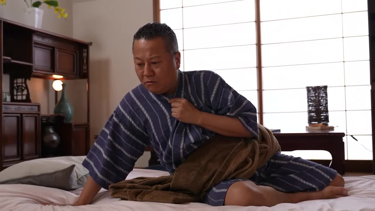 Even if it&#039;s a stepdaughter, my uncle can&#039;t take it anymore - AV大平台-Chinese Subtitles, Adult Films, AV, China, Online Streaming