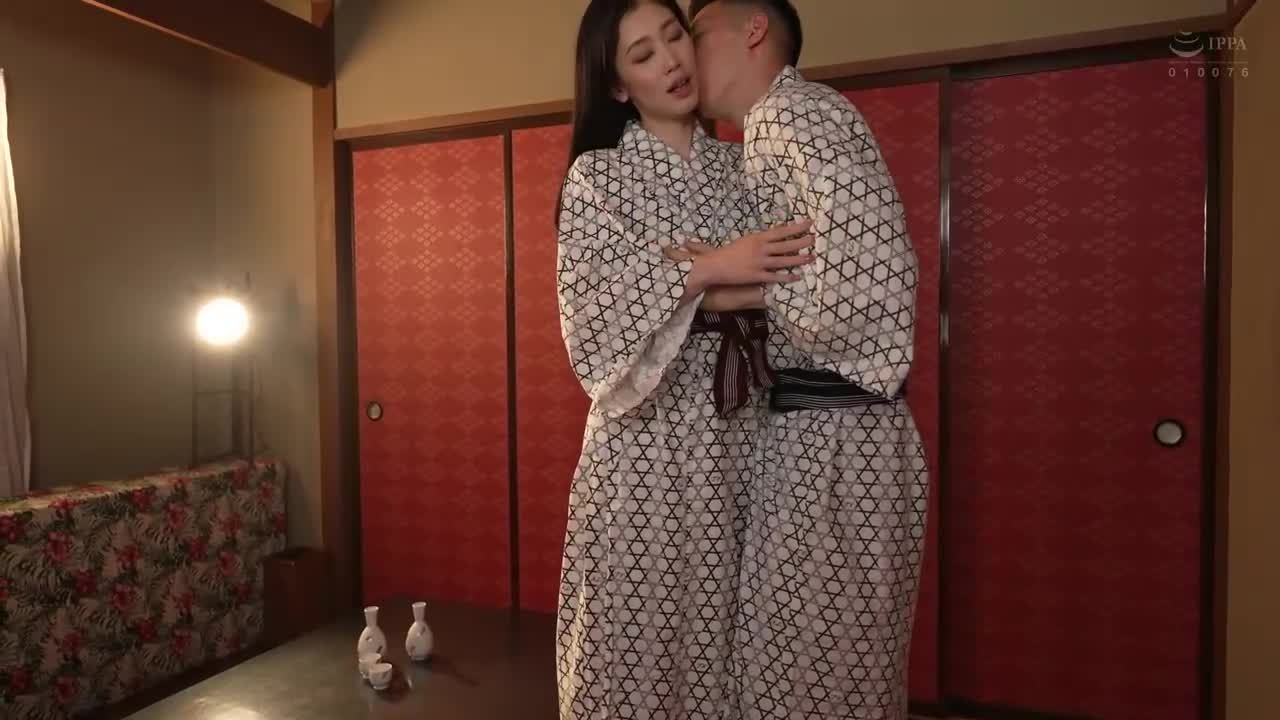 Meet my mature stepmother during the trip, Komatsu Anzu - AV大平台-Chinese Subtitles, Adult Films, AV, China, Online Streaming