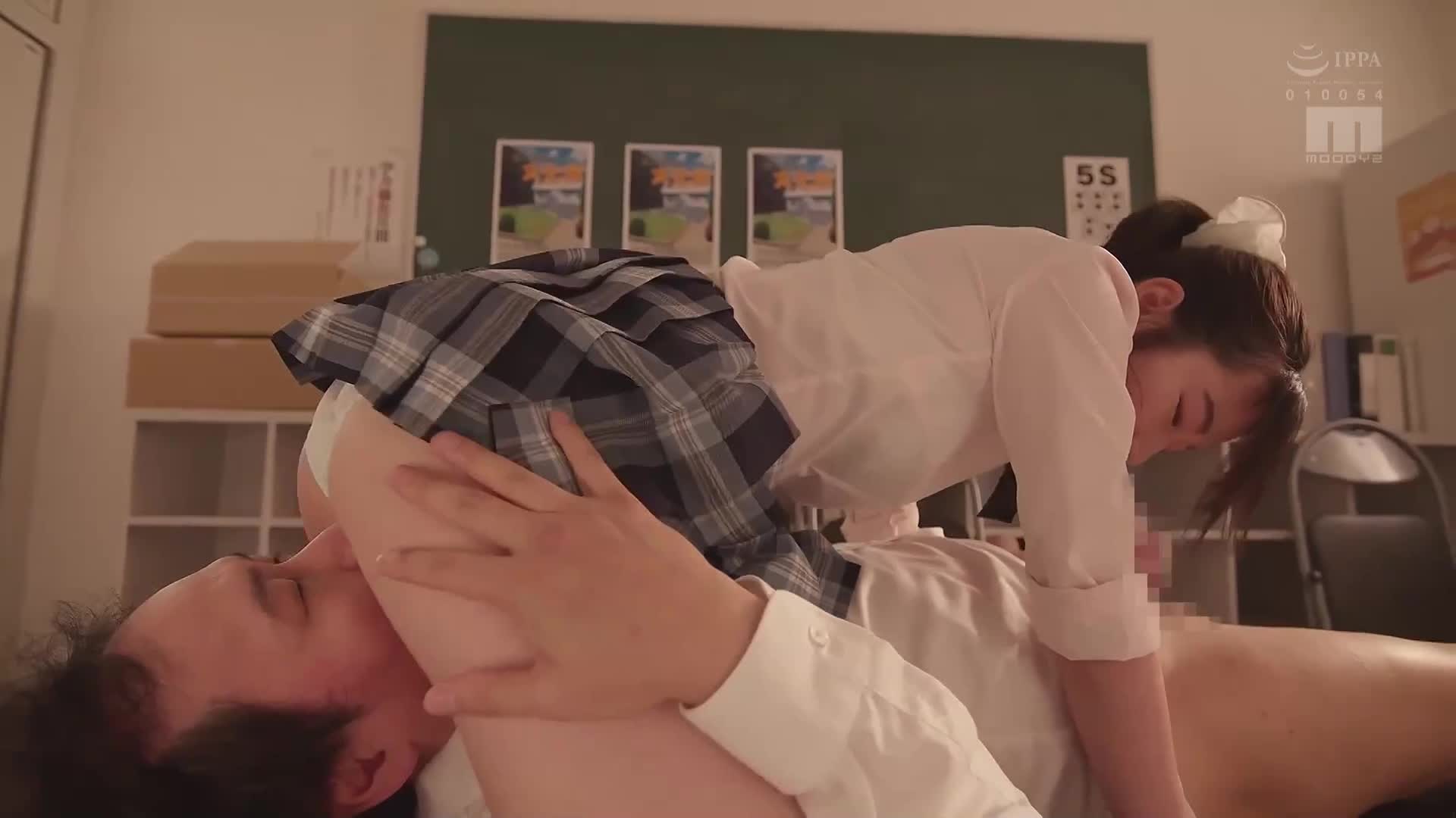 The little devil&#039;s student council president is seducing her with all his strength, with a shocking difference between his cheerful smile and his wet underwear. Mihama Yui - AV大平台-Chinese Subtitles, Adult Films, AV, China, Online Streaming
