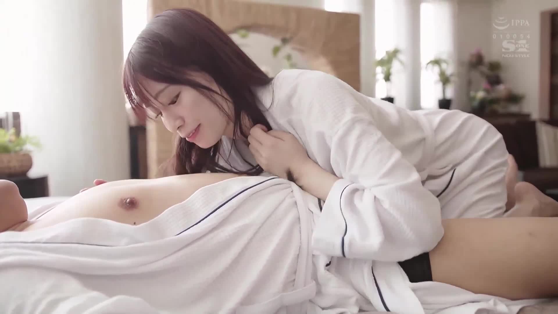 A new idol is forced to live in a hotel with the sexually harassing president of an agency, but unexpectedly discovers that they have similar sexual preferences, and he fucks her until dawn. Not yet N... - AV大平台-Chinese Subtitles, Adult Films, AV, China, Online Streaming