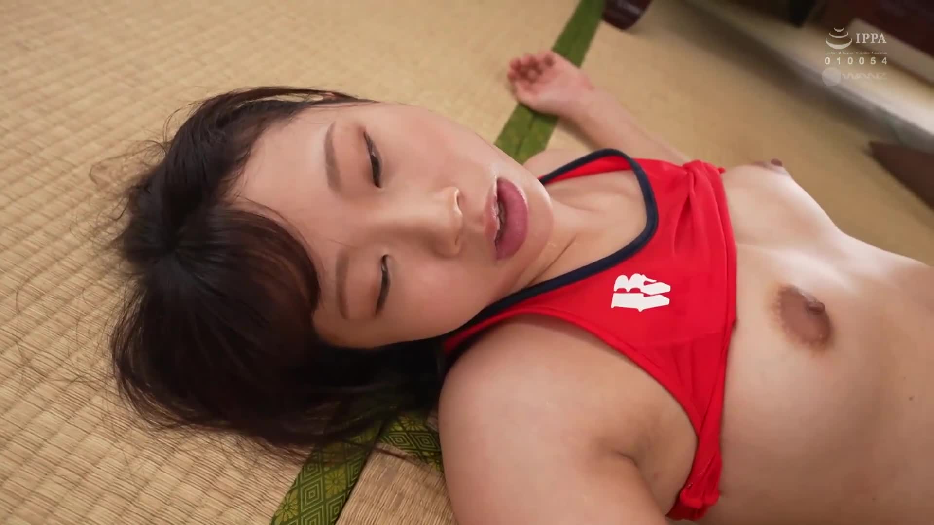 A track and field girl in an intensive camp is drugged by an evil coach and reaches a sweaty climax. See the beauty beyond - AV大平台-Chinese Subtitles, Adult Films, AV, China, Online Streaming