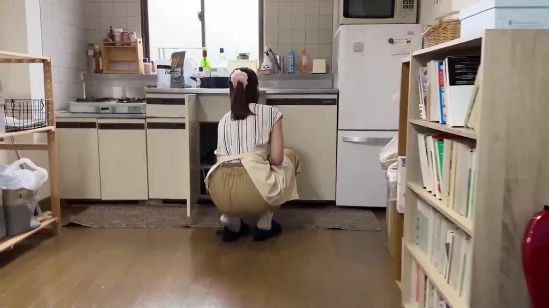 When I saw the penis in the hospital, I wanted to rejuvenate it by riding it in cowgirl position. A nurse mother in Kansai dialect. Nishino Serina, 27 years old. The final chapter. I came to Tokyo fro... - AV大平台-Chinese Subtitles, Adult Films, AV, China, Online Streaming