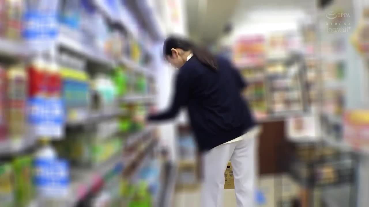 [Ripa shooting leaked] Tenten (the name of the matching software) who works at a dental clinic in Shinjuku City made her AV debut by quickly filming her AV during her break from work. Her sexual desir... - AV大平台-Chinese Subtitles, Adult Films, AV, China, Online Streaming