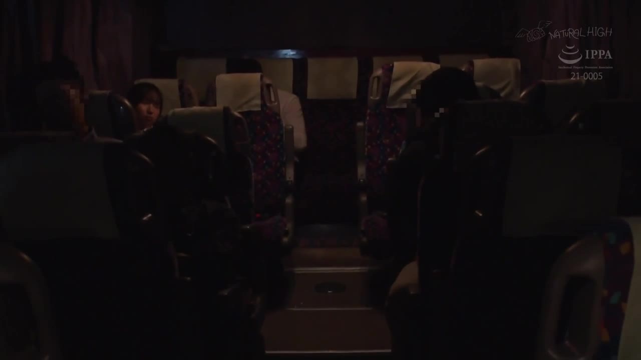 A timid female student who was finger fucked on a night bus while she was sleeping and couldn&#039;t open her eyes and cumming while pretending to be asleep. - AV大平台-Chinese Subtitles, Adult Films, AV, China, Online Streaming