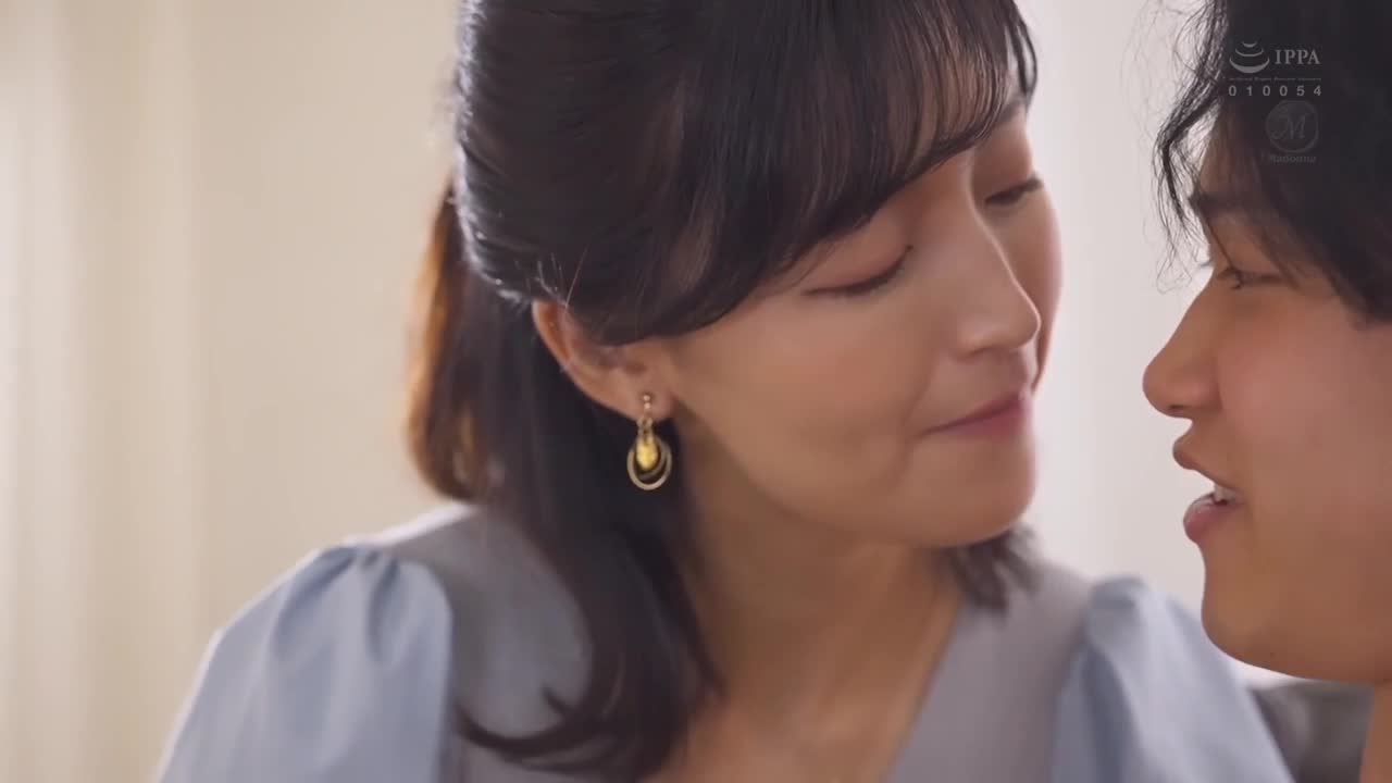 MONROE debuts Yoshinaga Tako is 40 years old, but is she still okay? Compared to MONROE, which is a higher level than &quot;Level 1&quot;, this beautiful witch will bring about a revolution. - AV大平台-Chinese Subtitles, Adult Films, AV, China, Online Streaming
