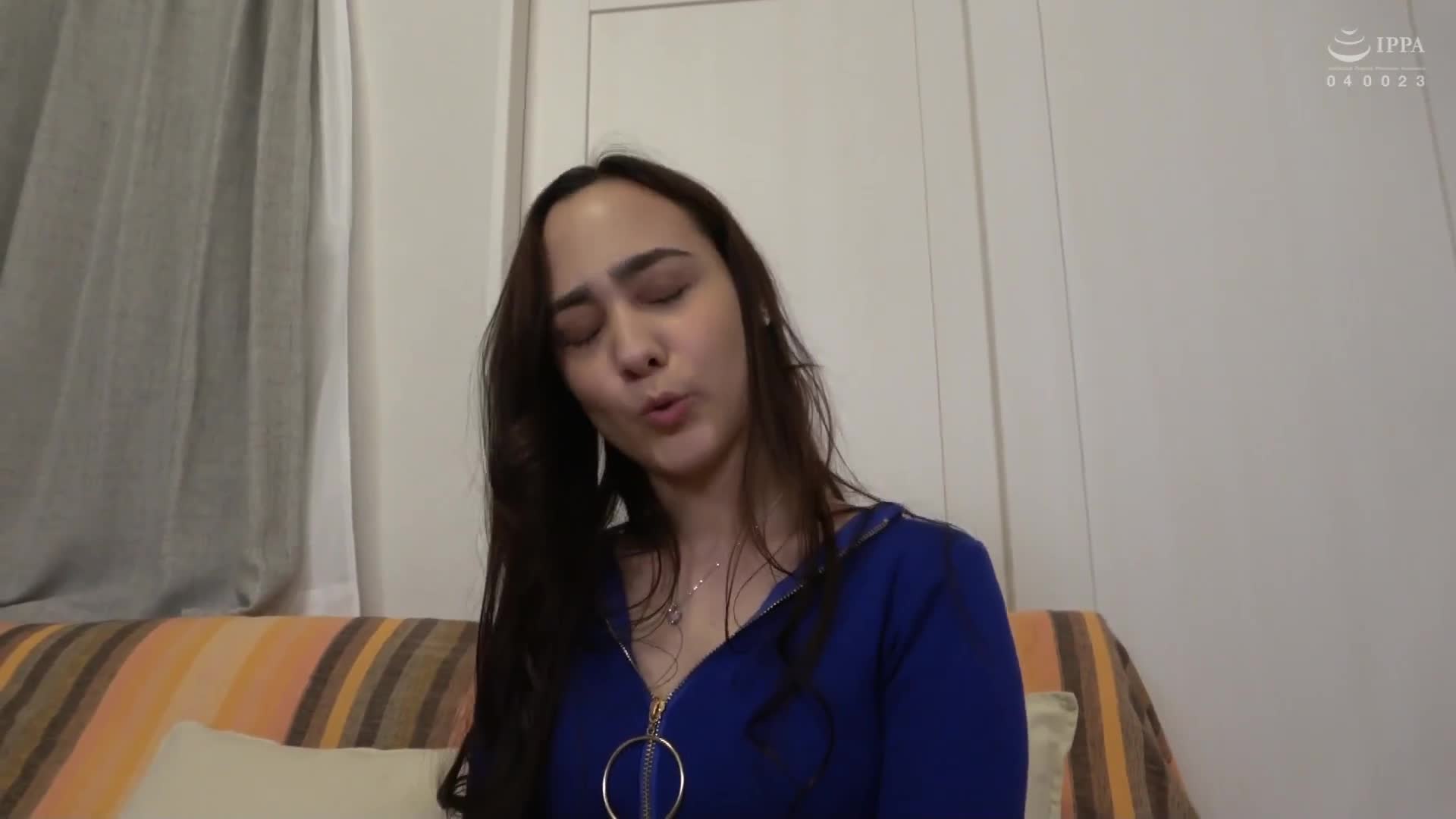 Great discovery! Brazilian! Her appearance is too cute and she&#039;s making her debut! A super beautiful girl with a beautiful ass! First shoot of a total amateur girl! Alice Hernandez - AV大平台-Chinese Subtitles, Adult Films, AV, China, Online Streaming