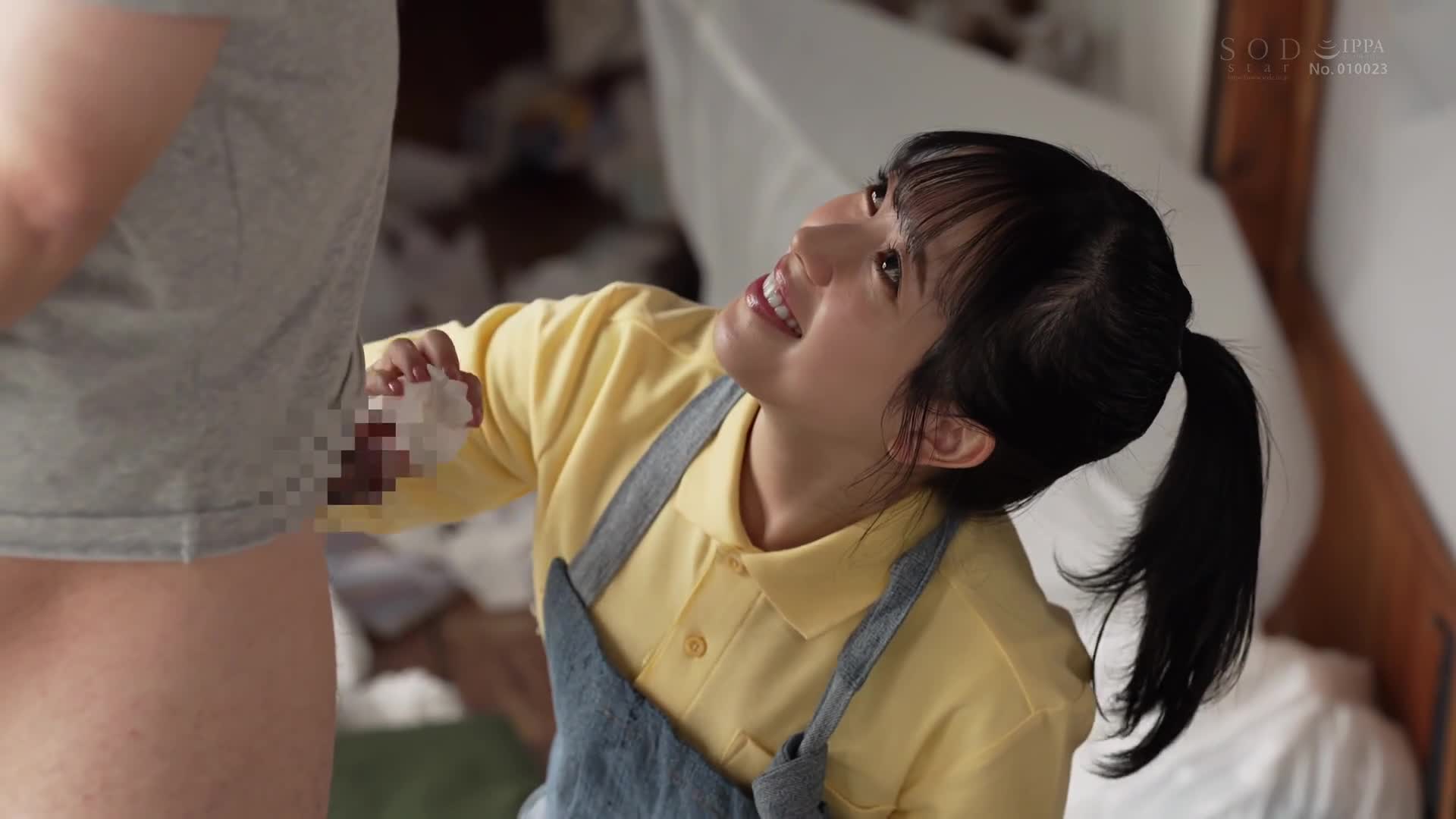 The gentle wife with beautiful breasts helps me deal with my sexual desire in a room full of garbage. Kominato Yotsuba - AV大平台-Chinese Subtitles, Adult Films, AV, China, Online Streaming