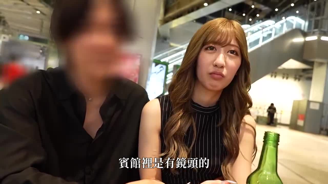 [Slender breasts and beautiful butt] The frustrated beauty slut leaves her boyfriend behind to have sex with the hero alone! ! Her beautiful, powerful peach ass bounces up and down violently as she or... - AV大平台-Chinese Subtitles, Adult Films, AV, China, Online Streaming