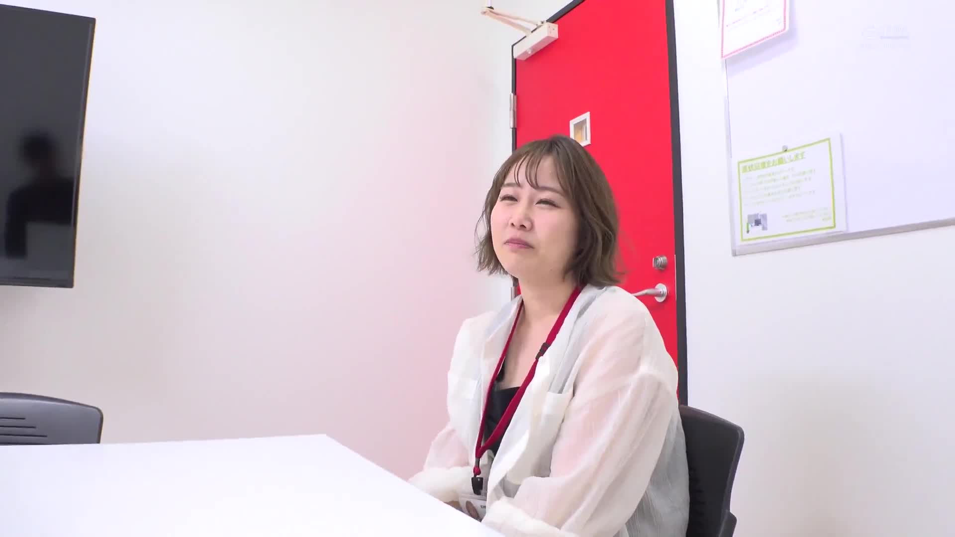 Thigh Harassment SOD 13 Female staff specializes in thigh work! Wrapping and tightening stimulation with soft, thick, healthy thighs &quot;It&#039;s not surprising that you wouldn&#039;t feel embarrassed about just... - AV大平台-Chinese Subtitles, Adult Films, AV, China, Online Streaming