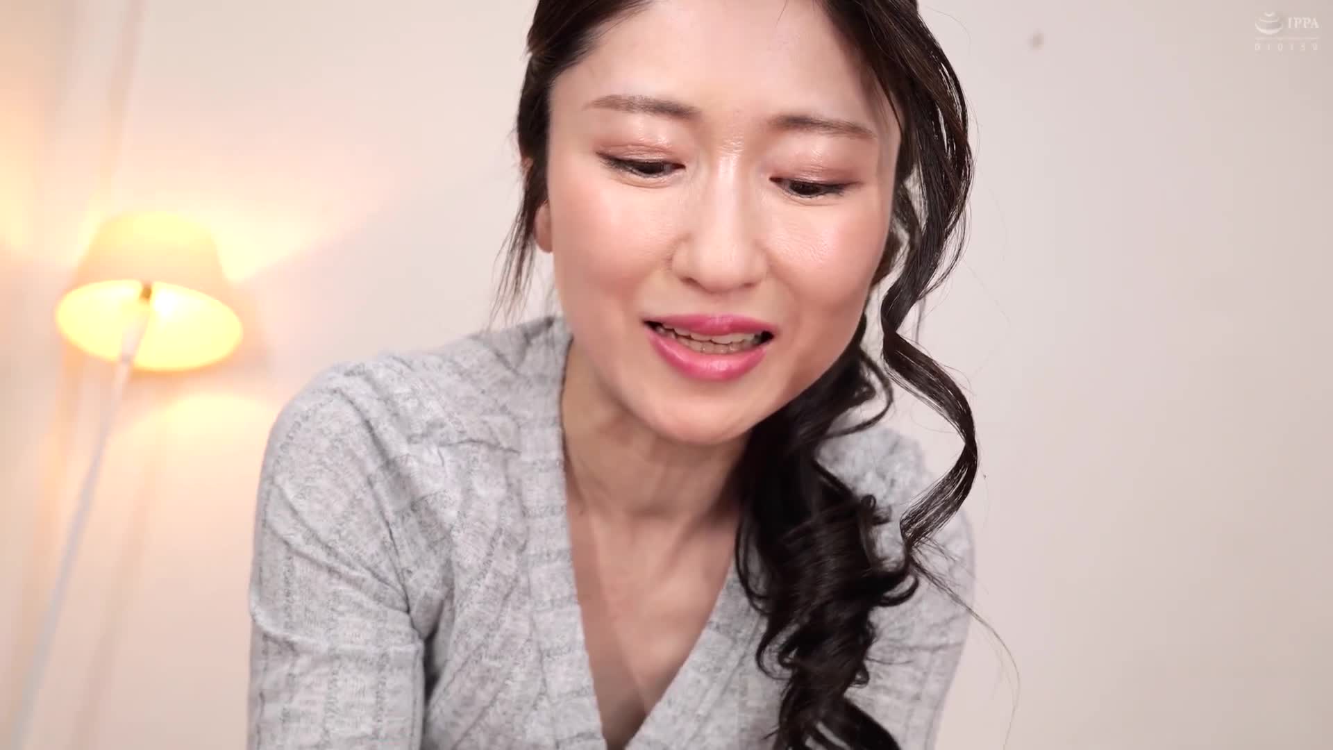 Humiliating ejaculation with lotion handjob while being undressed and abused by clothed woman - AV大平台-Chinese Subtitles, Adult Films, AV, China, Online Streaming