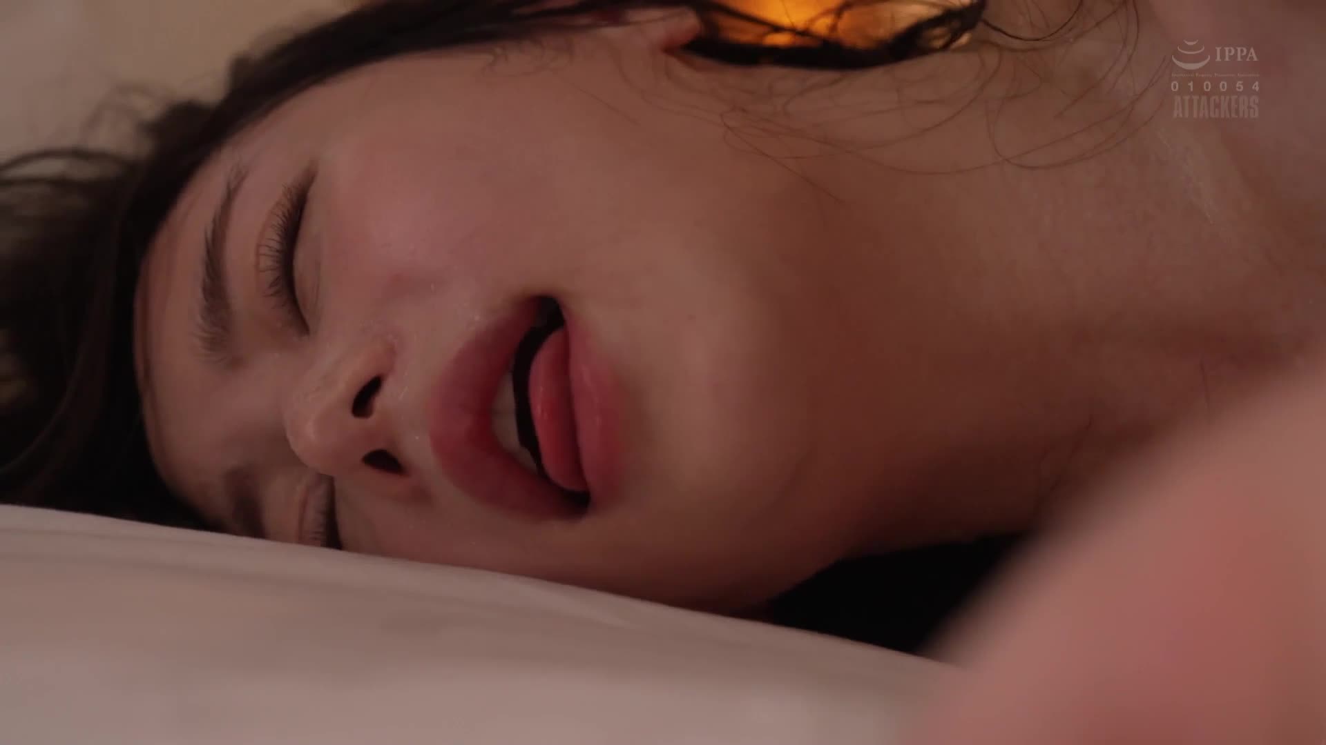 Passionate relationship between married secretary and business trip place Miu Shiromine - AV大平台-Chinese Subtitles, Adult Films, AV, China, Online Streaming