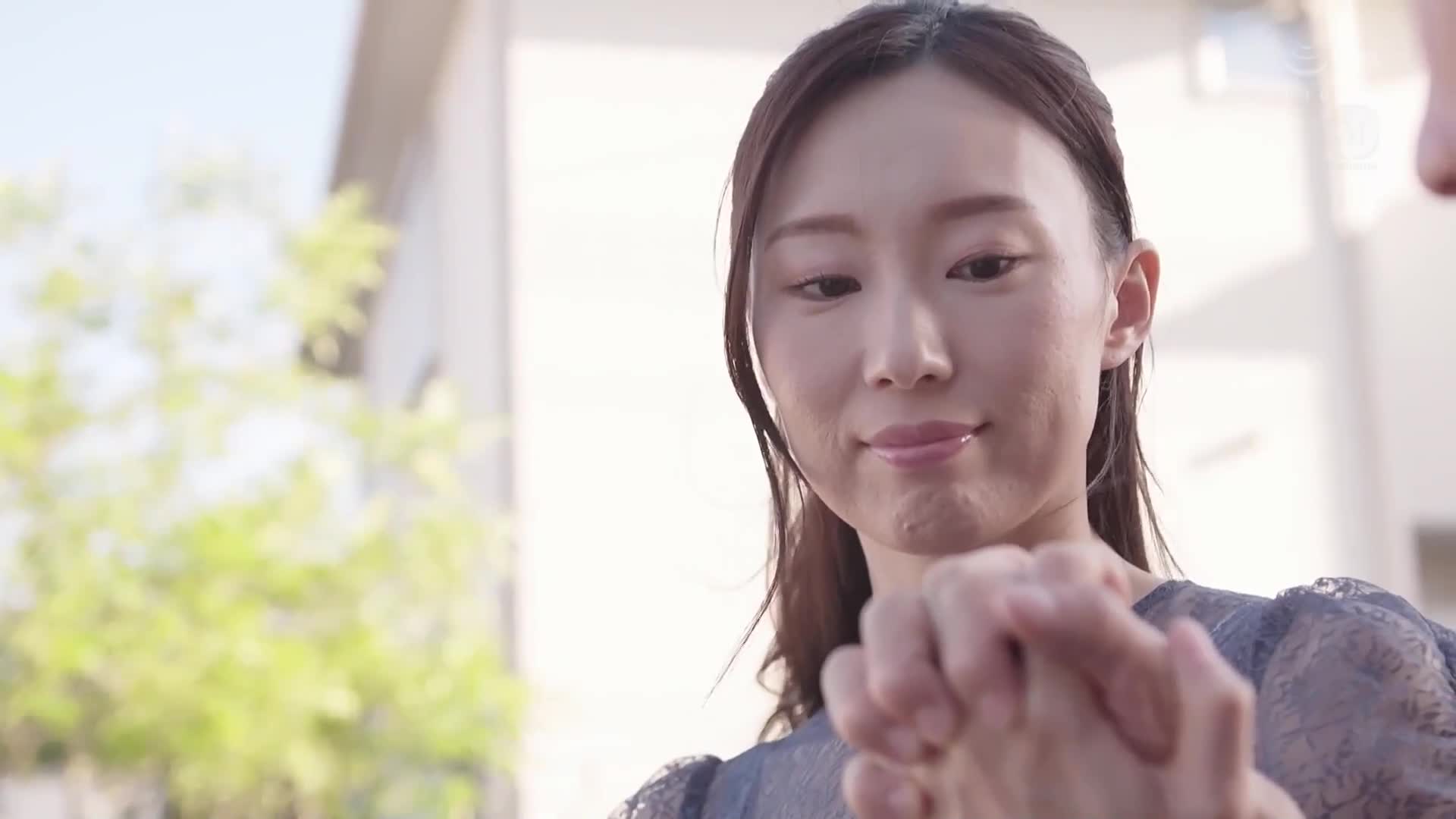 After the graduation ceremony...a gift for your stepmother who grew up. Ono Rikka - AV大平台-Chinese Subtitles, Adult Films, AV, China, Online Streaming