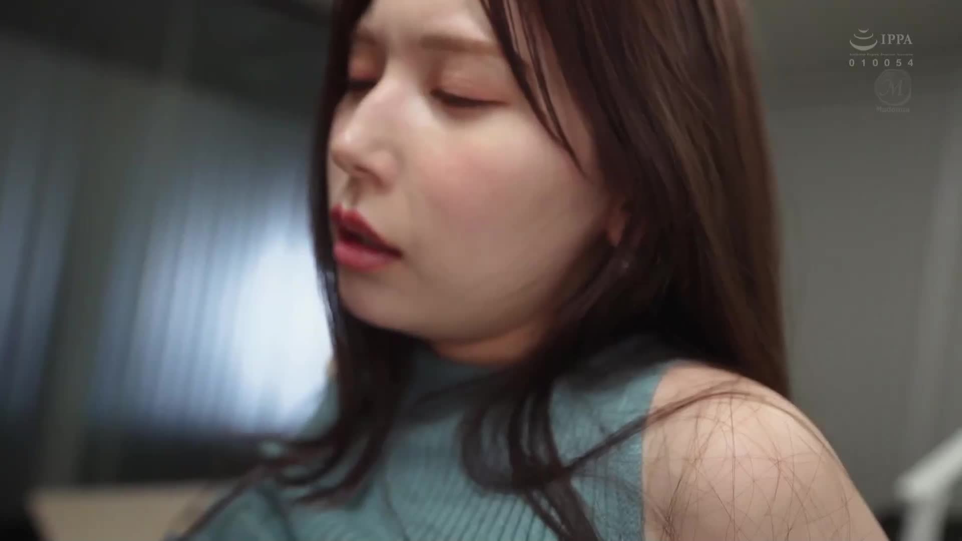 If it&#039;s just oral sex, it&#039;s not considered indecent even if you do it a few times, right...? Forced seduction and sucking in an extremely unfaithful relationship. Office romance Akari Tsumugi - AV大平台-Chinese Subtitles, Adult Films, AV, China, Online Streaming