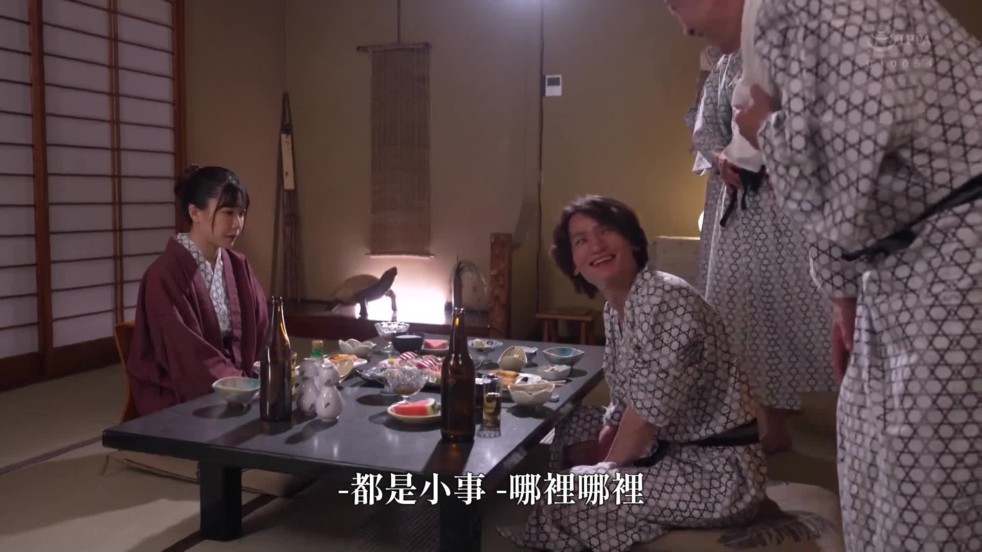 He only gave his wife a towel and let her go into a men&#039;s bath where perverted men gathered. Ichino Aoi - AV大平台-Chinese Subtitles, Adult Films, AV, China, Online Streaming