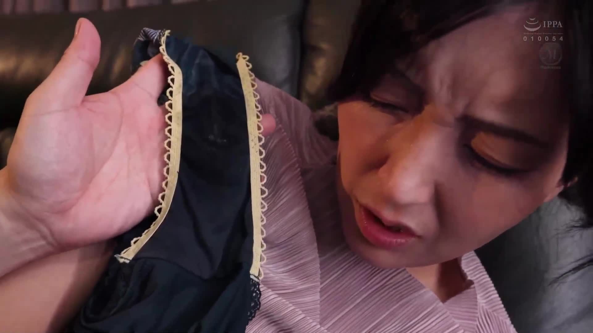 When I grow up, please date me. The boy who said this to me turned out to be my daughter&#039;s fiancé... The night I was informed of the marriage, I fell into his mature body. Yoshinaga Takko - AV大平台-Chinese Subtitles, Adult Films, AV, China, Online Streaming