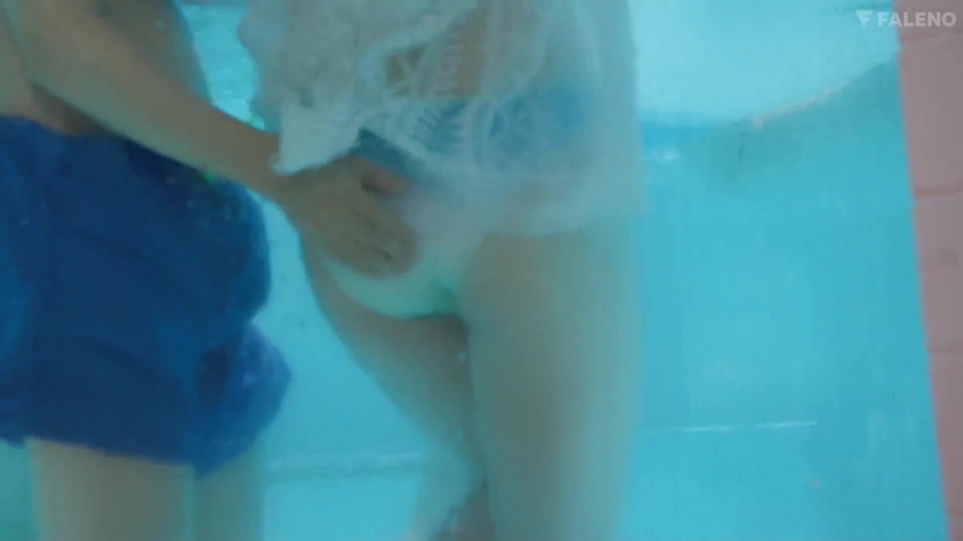 Slut NTR was turned into a meat masturbator by a slutty guy at a club summer camp I couldn&#039;t attend. Yoshizawa Riya - AV大平台-Chinese Subtitles, Adult Films, AV, China, Online Streaming