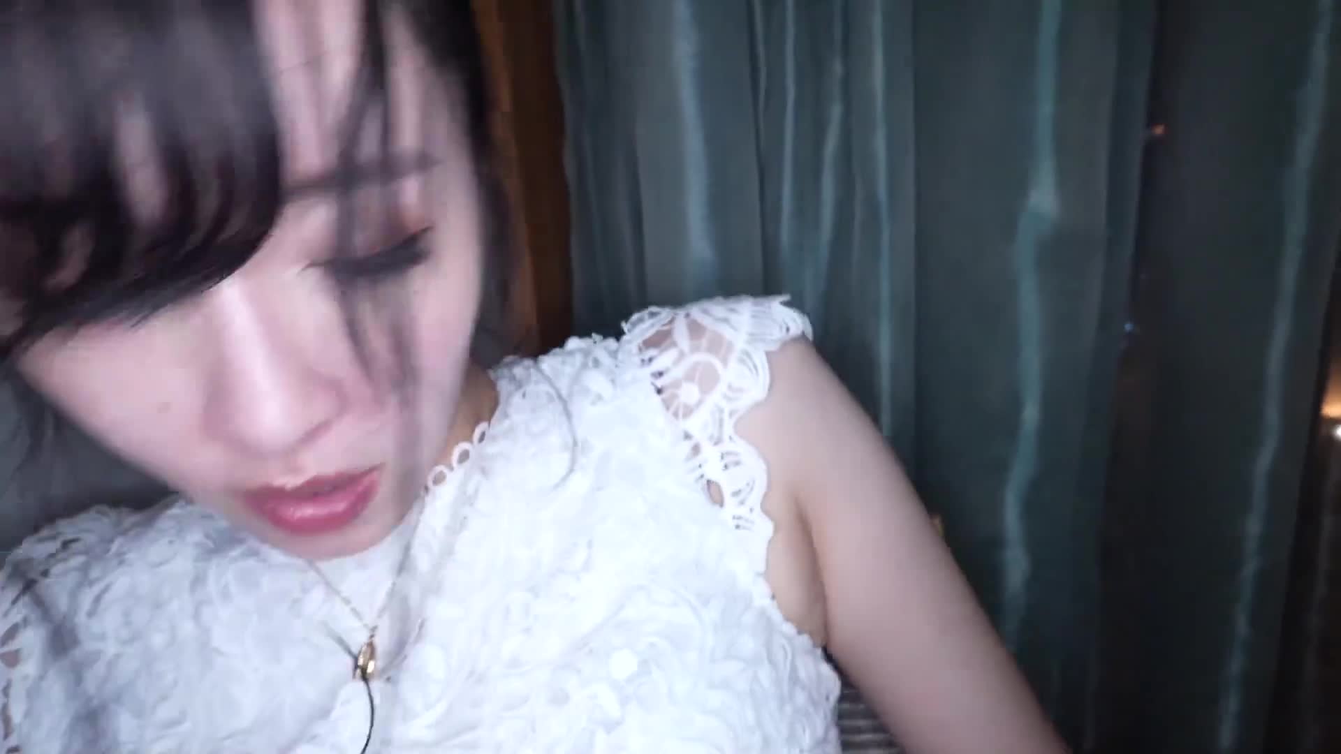 A married woman with a sex friend was called by a stranger with a big penis and forced to cuckold her, a 32-year-old wife with fair skin and big breasts. - AV大平台-Chinese Subtitles, Adult Films, AV, China, Online Streaming