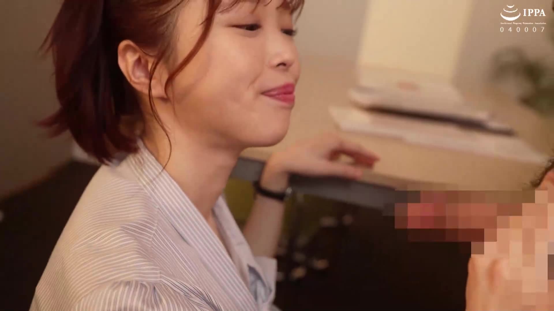 Just oral sex doesn’t count as cheating! ? Hcup&#039;s subordinate who had an in-house NTR with a married minister was seduced and worked overtime to have sex. Satomi Miyamoto - AV大平台-Chinese Subtitles, Adult Films, AV, China, Online Streaming
