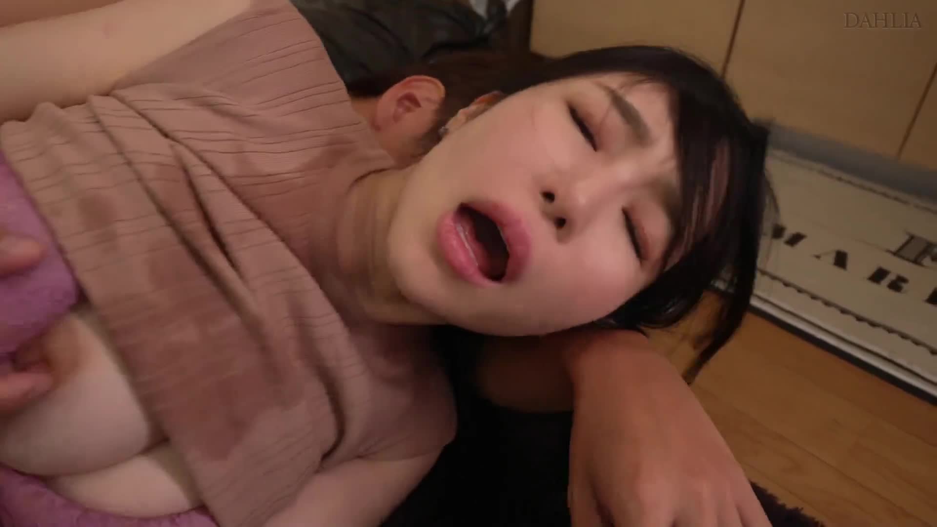 Sweaty big-ass housekeeping girls are forbidden! Ono Yuko was busy working in the new employee dormitory (the air conditioner was broken). When his sweaty lower body became erect, he secretly pulled o... - AV大平台-Chinese Subtitles, Adult Films, AV, China, Online Streaming
