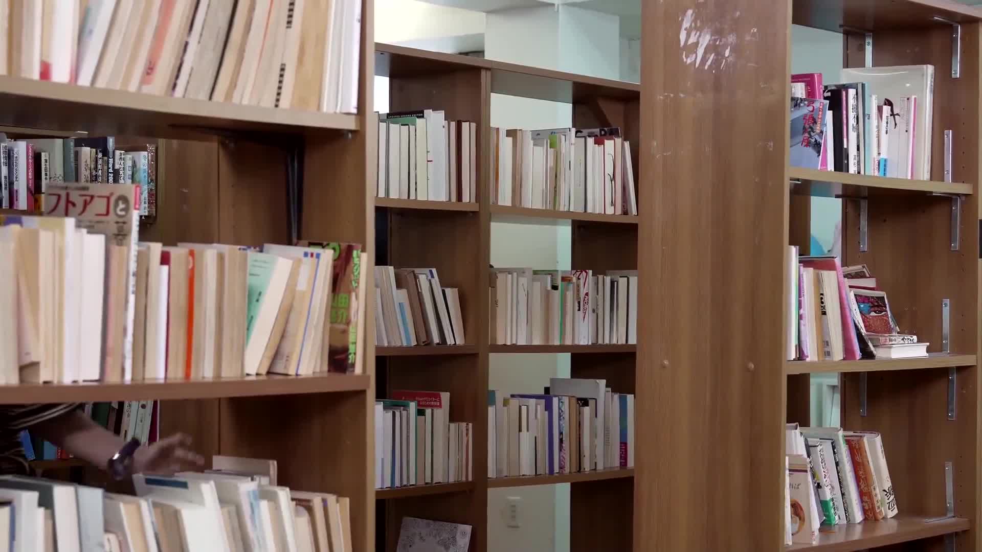 When I stalked a plainclothes J〇 in the library during the summer vacation and repeatedly played with her pussy, she suddenly turned into a slut! She begged for my sweet words and used my erect cock... - AV大平台-Chinese Subtitles, Adult Films, AV, China, Online Streaming