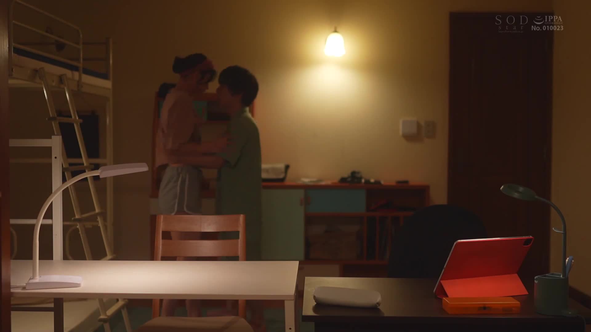 Practice kissing with a virgin sister and continue to ejaculate inside her - AV大平台-Chinese Subtitles, Adult Films, AV, China, Online Streaming
