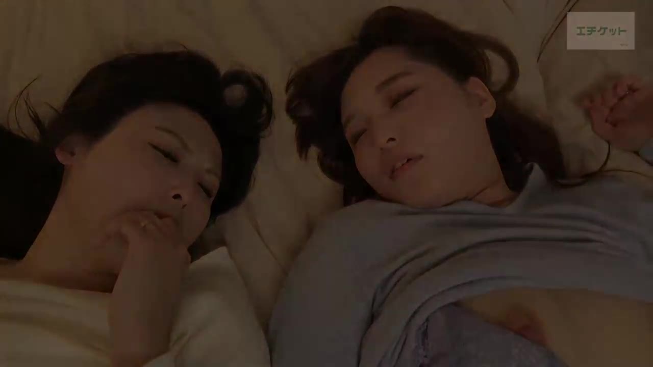 [Mom’s Friends] These friendly, sexy wives are more than happy with a creampie feast! - AV大平台-Chinese Subtitles, Adult Films, AV, China, Online Streaming