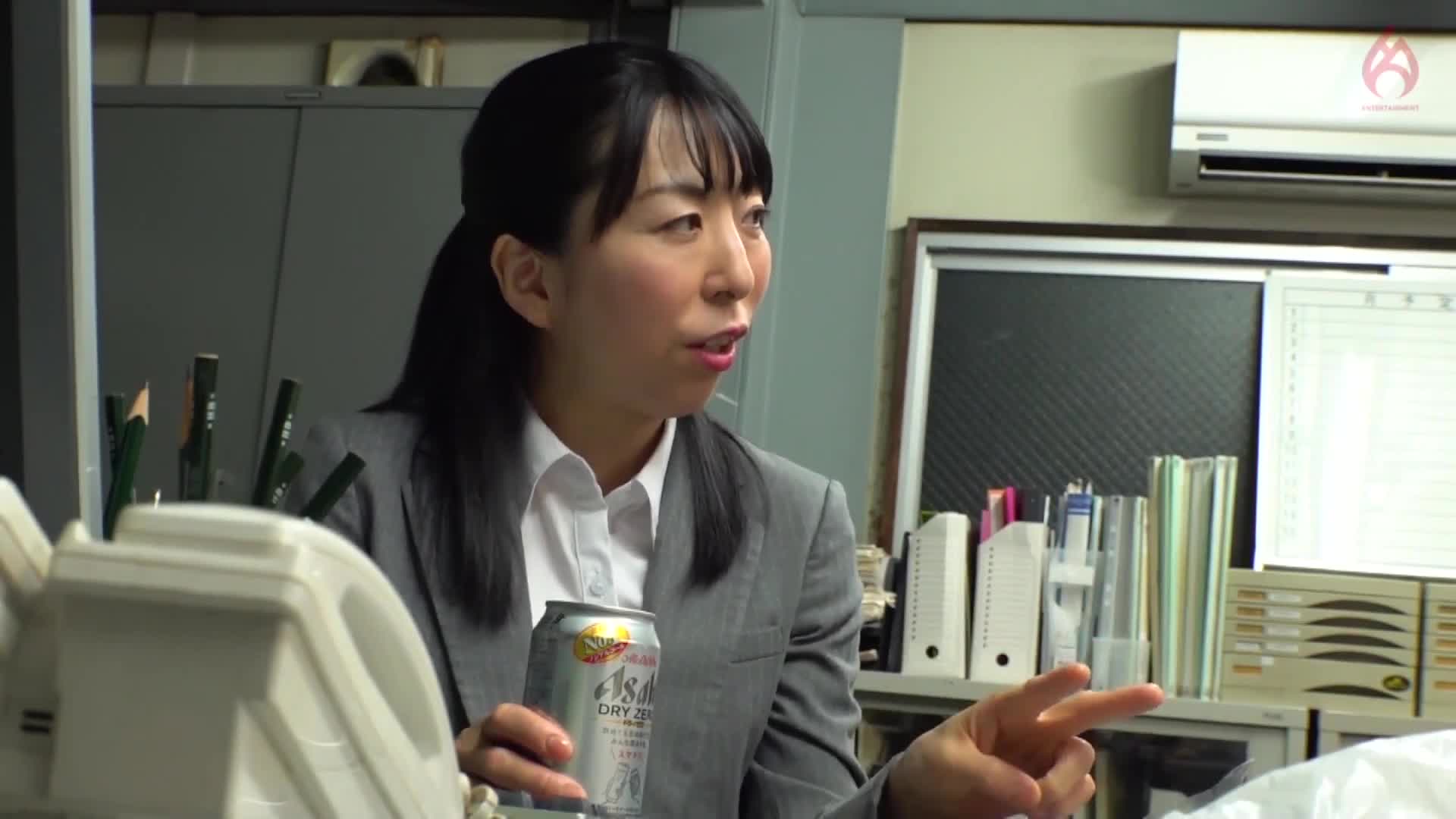 Dirty office sex with a married mature office lady working overtime! ! &quot;Don&#039;t tell anyone, this is just our secret...&quot; ~The sweet sigh of a mature woman leaks into the empty office~ - AV大平台-Chinese Subtitles, Adult Films, AV, China, Online Streaming