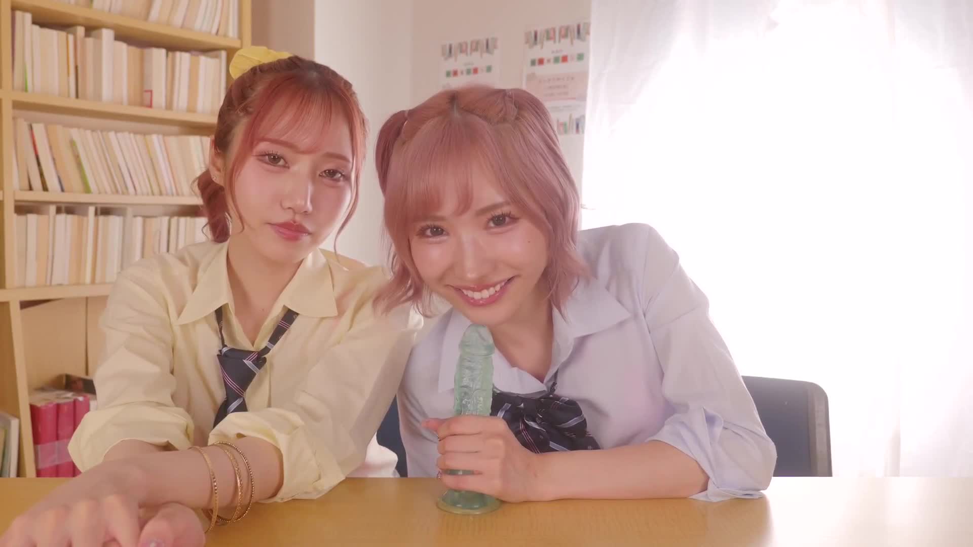 In order to avoid repeating a grade... I was robbed of the harem by W-style dirty talk and was shot 15 times. Haruyo Moeka, Saito Amiri - AV大平台-Chinese Subtitles, Adult Films, AV, China, Online Streaming