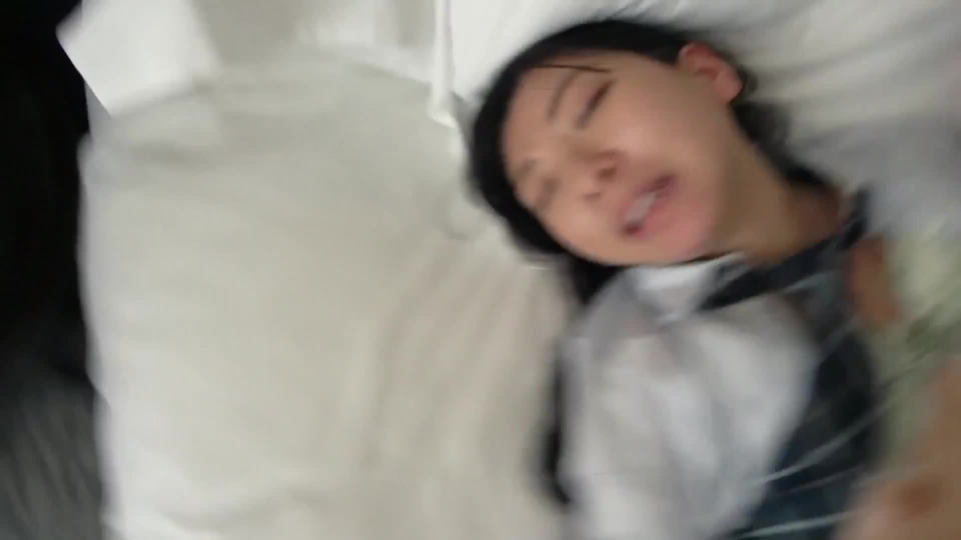 Melancholy of beautiful girl hugged by creepy old man - AV大平台-Chinese Subtitles, Adult Films, AV, China, Online Streaming