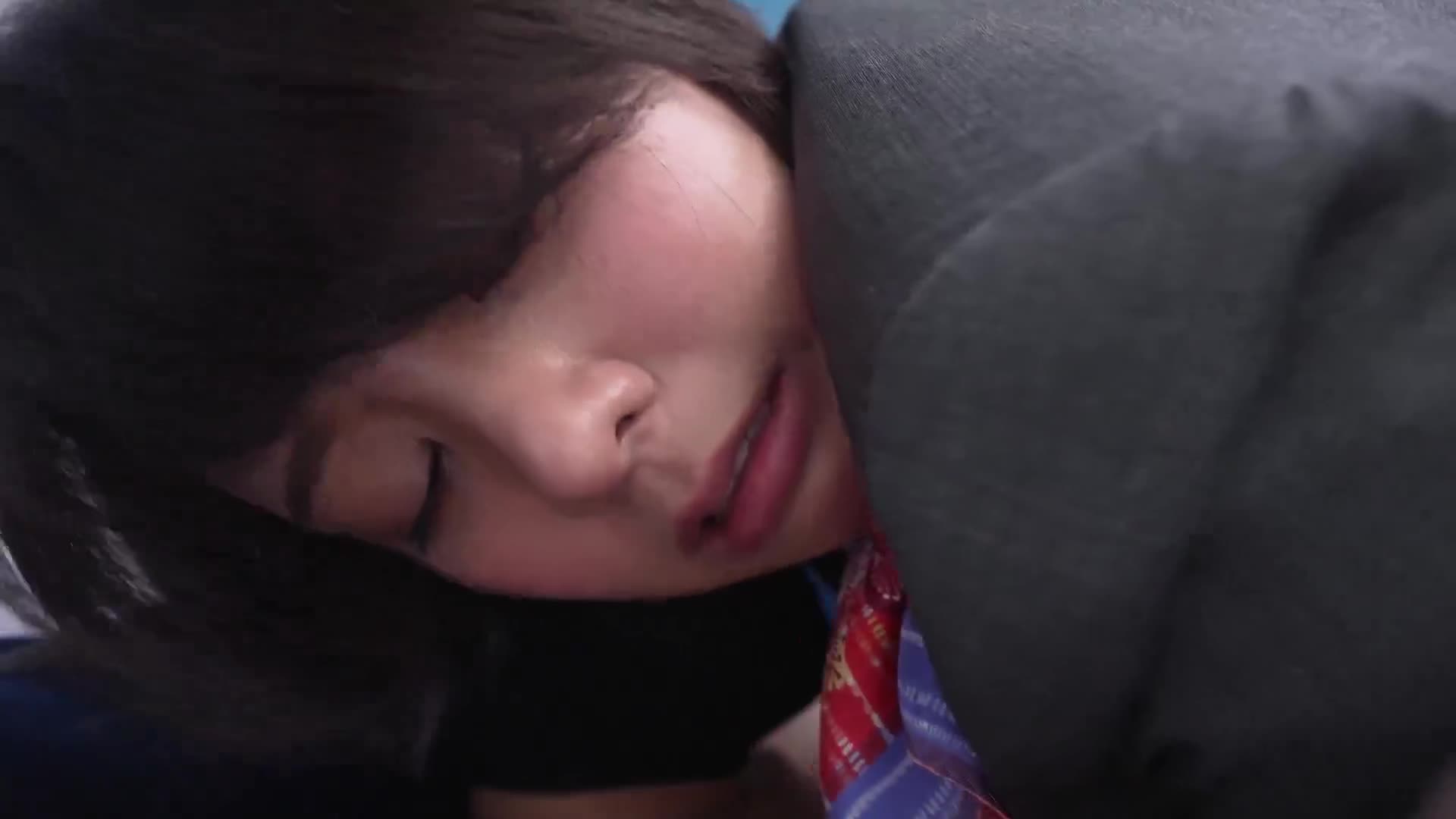 Magic Mirror Van Hardcore Beautiful Legs Flight Attendant, Wearing Ripped Black Tights, Riding Style Fucking, Shameful Part-time Job! If you can make him cum without falling off his seat, you&#039;ll win 1... - AV大平台-Chinese Subtitles, Adult Films, AV, China, Online Streaming