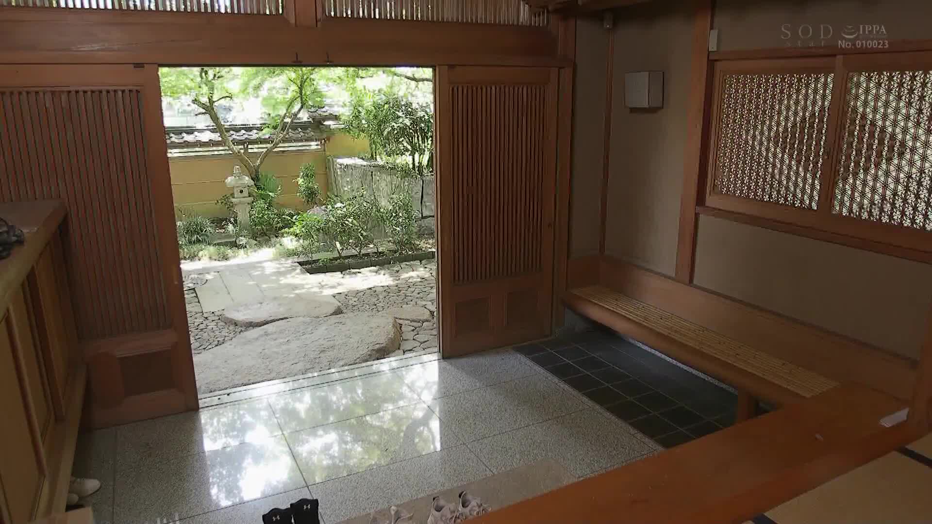 The young hostess of the hot spring resort turned around its financial difficulties with her warm hospitality. However, I will charge you the full amount... Honjo Suzu - AV大平台-Chinese Subtitles, Adult Films, AV, China, Online Streaming
