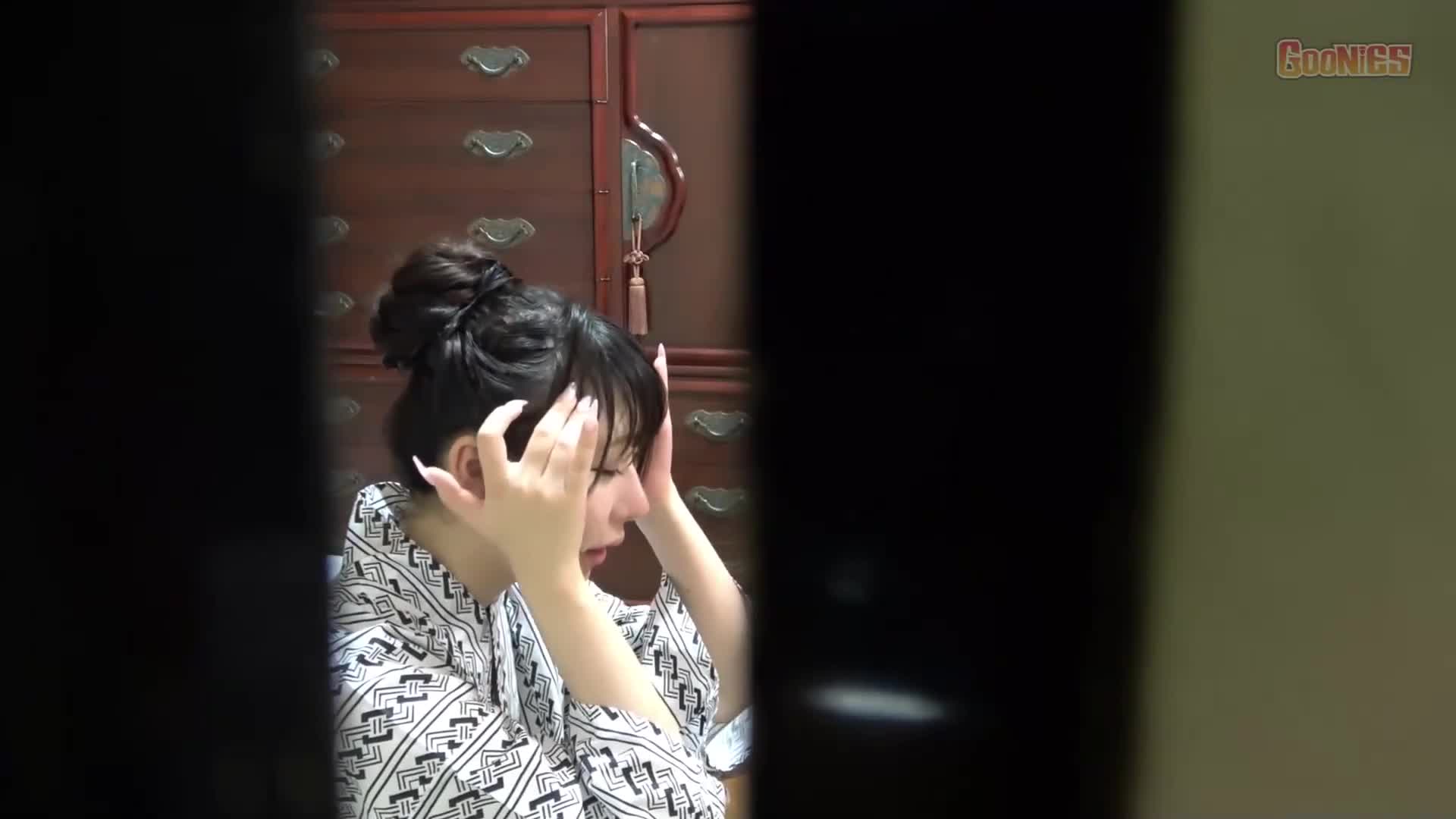 [Plump big breasts][Slender beauty][Fair big breasts][Baby-faced beauty][Small-breasted sister] An accident occurred at a hot spring hotel on a business trip... The company&#039;s mistake! ? What bothers m... - AV大平台-Chinese Subtitles, Adult Films, AV, China, Online Streaming