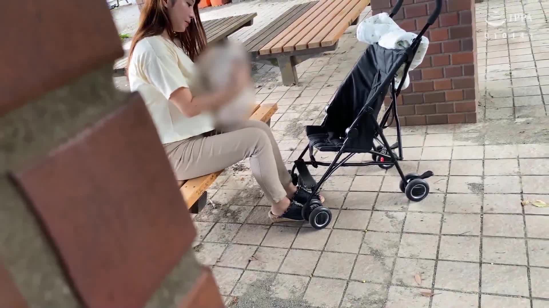 Baby carriage wife aims at @ Suginami District postpartum virgin mother vaginal semen pollution - AV大平台-Chinese Subtitles, Adult Films, AV, China, Online Streaming