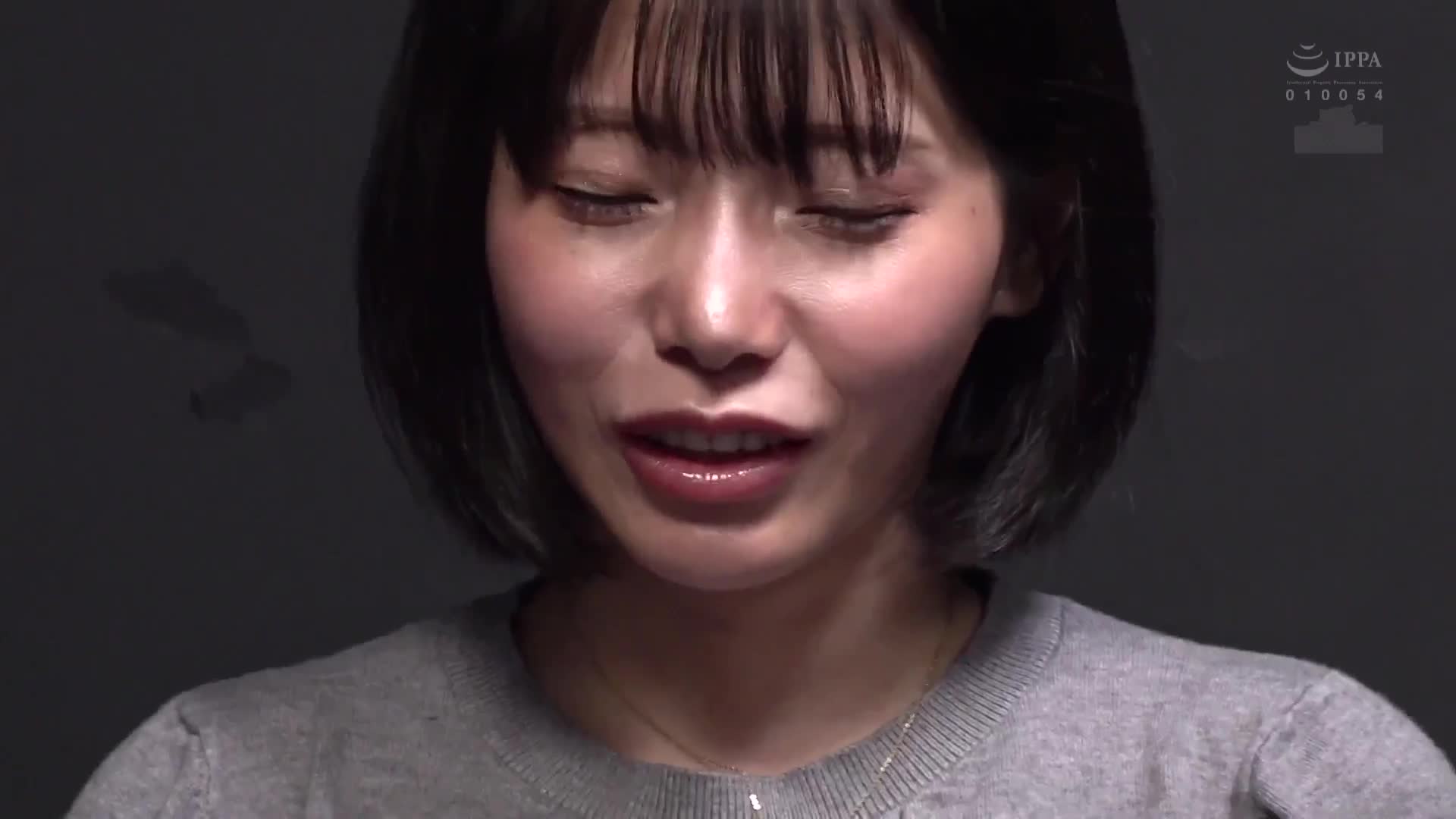 The loser of this cruel mirror game will be punished erotically! Innocent young wives accept creampies without a care in the world even when their husbands are around, and what&#039;s even more amazing is... - AV大平台-Chinese Subtitles, Adult Films, AV, China, Online Streaming