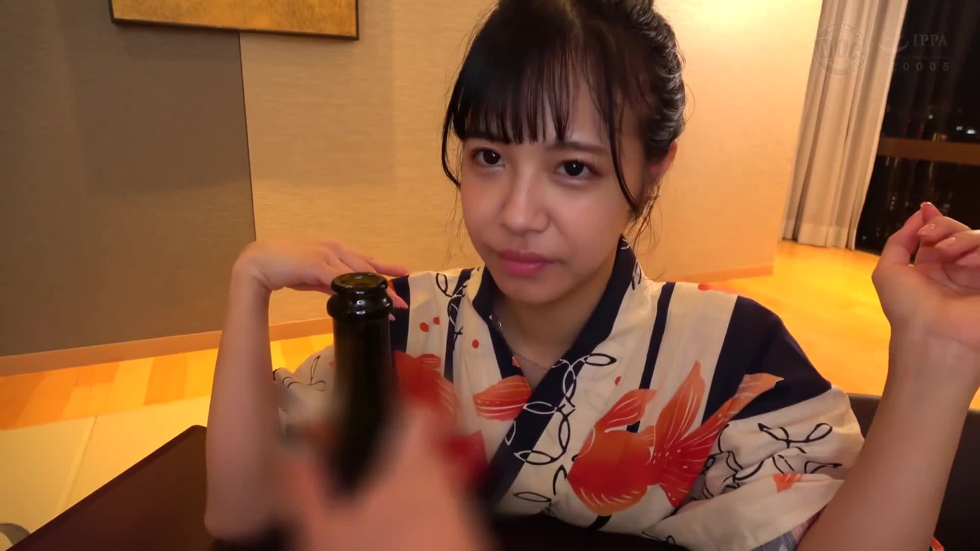 [100% Serious Love Con Cafe Girl] A beautiful girl with an animal-like appearance appears, with curved eyes, curves, and a slender figure, killing old men! She sucks the old man’s cock with that cute... - AV大平台-Chinese Subtitles, Adult Films, AV, China, Online Streaming