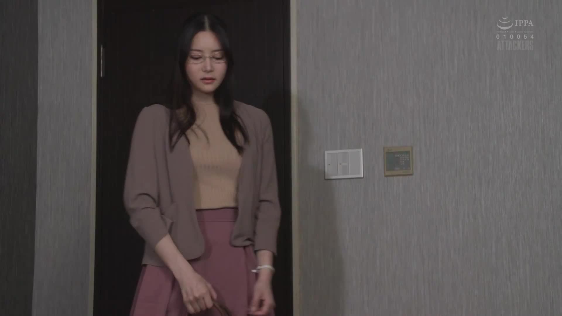  [AI Decoding Version]  An office lady suffering from a sexless marriage becomes the victim of her middle-aged boss&#039;s passionate sex Shiromine Miu - AV大平台-Chinese Subtitles, Adult Films, AV, China, Online Streaming