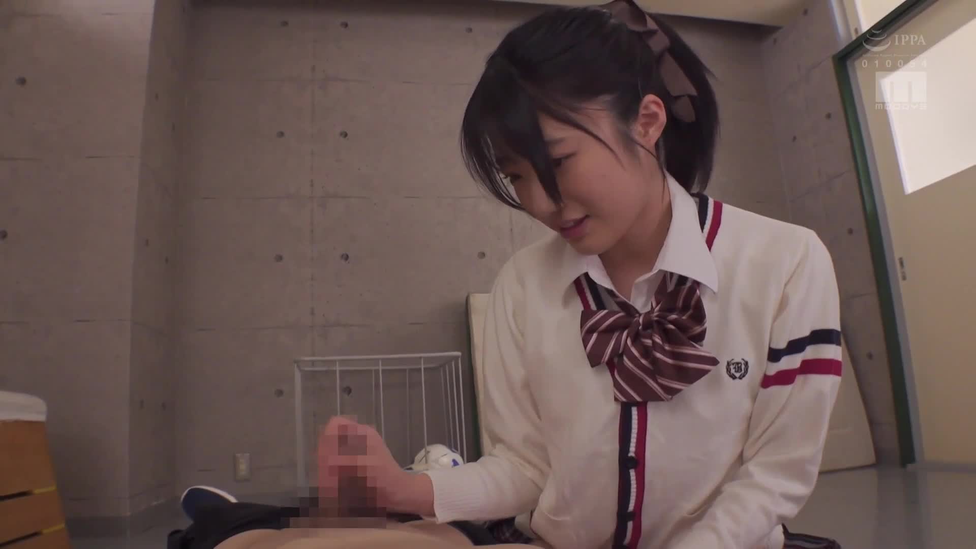 A serious beautiful girl step-sister, her taciturn appearance makes me lose my mind. Every time I peek at her tempting short skirt, she shyly reveals the wet marks of her plump buttocks! Kirara Kagetsu - AV大平台-Chinese Subtitles, Adult Films, AV, China, Online Streaming