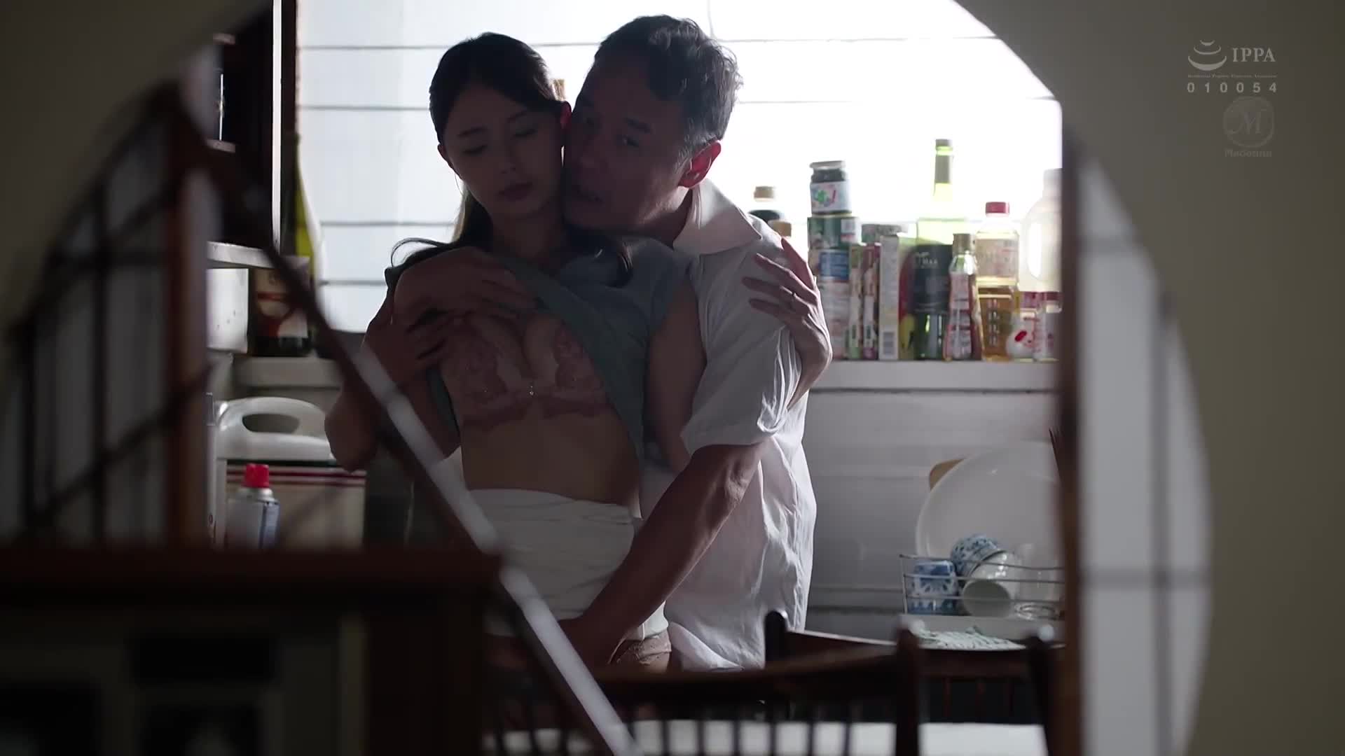 The kitchen is a den of domestic affairs. Ichiki Mahiro - AV大平台-Chinese Subtitles, Adult Films, AV, China, Online Streaming