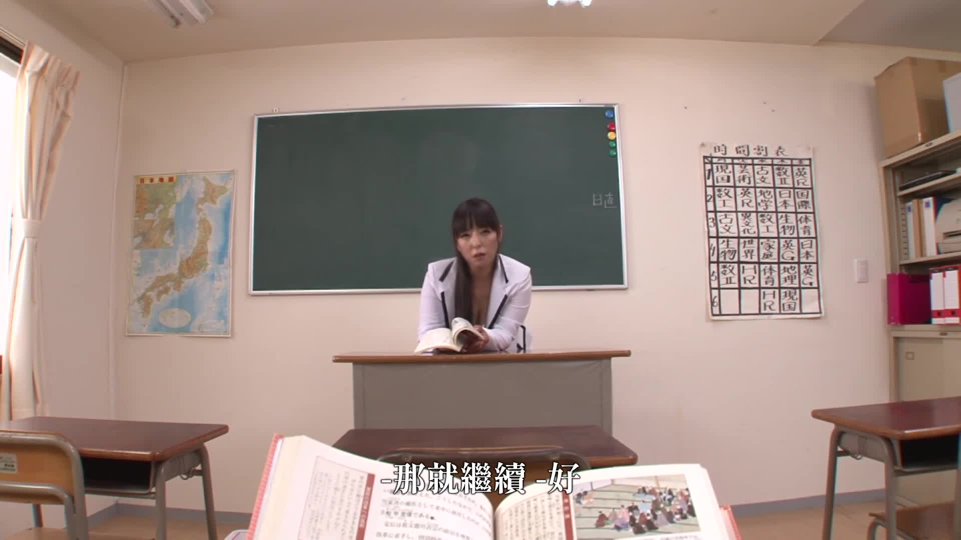 Big-assed mature woman masturbating with dildo is good at handjobs. - AV大平台-Chinese Subtitles, Adult Films, AV, China, Online Streaming