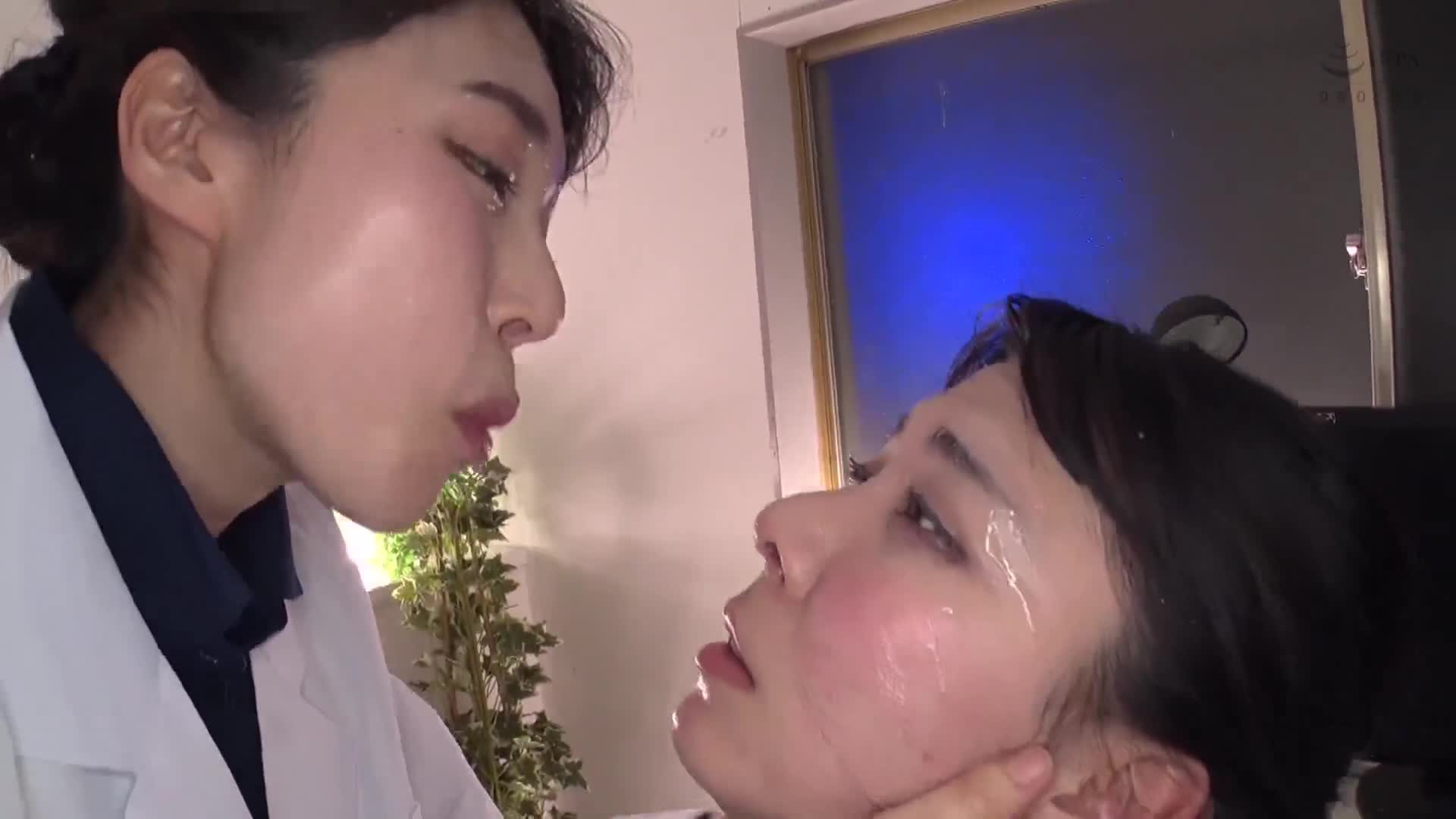 White sputum spitting juices and licking face lesbian - AV大平台-Chinese Subtitles, Adult Films, AV, China, Online Streaming