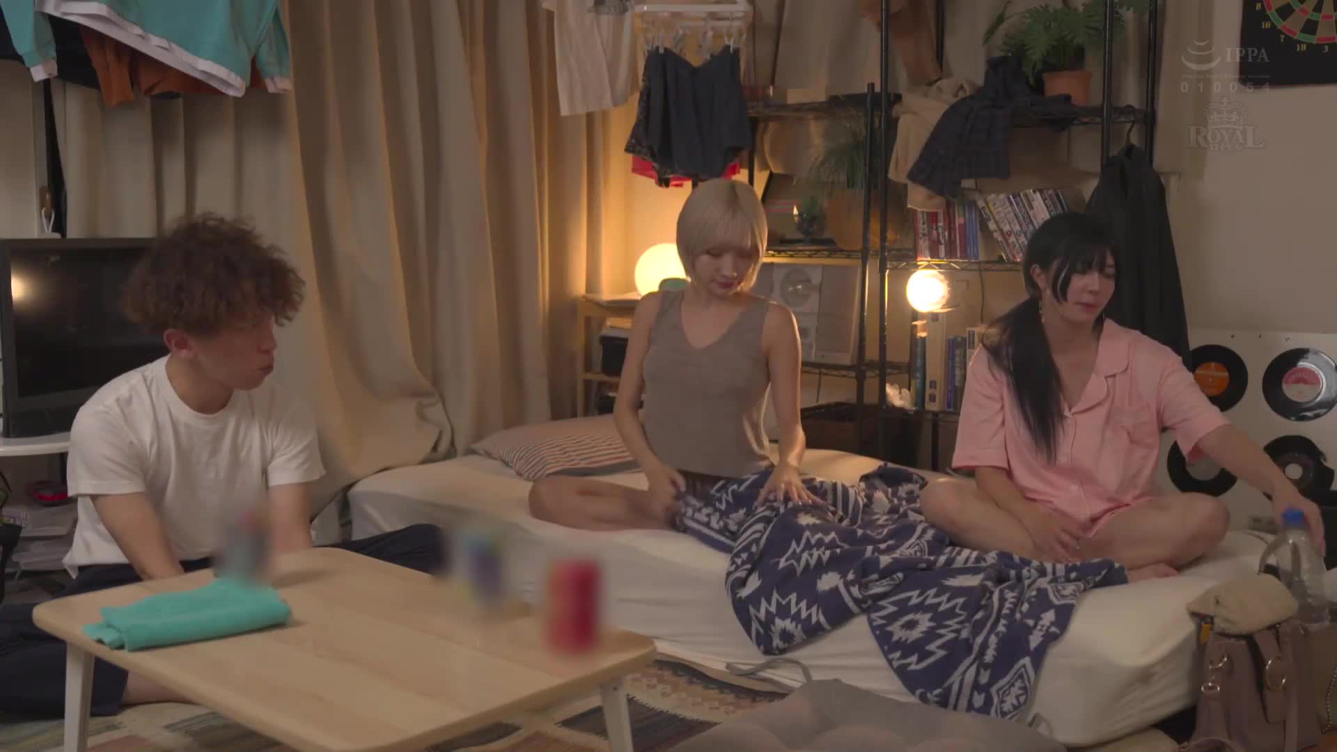 Every day, I am unconsciously seduced by my female friends who have boyfriends, but because I lack the courage, I end up in a life-or-death situation. Spring Sunshine Flowers - AV大平台-Chinese Subtitles, Adult Films, AV, China, Online Streaming