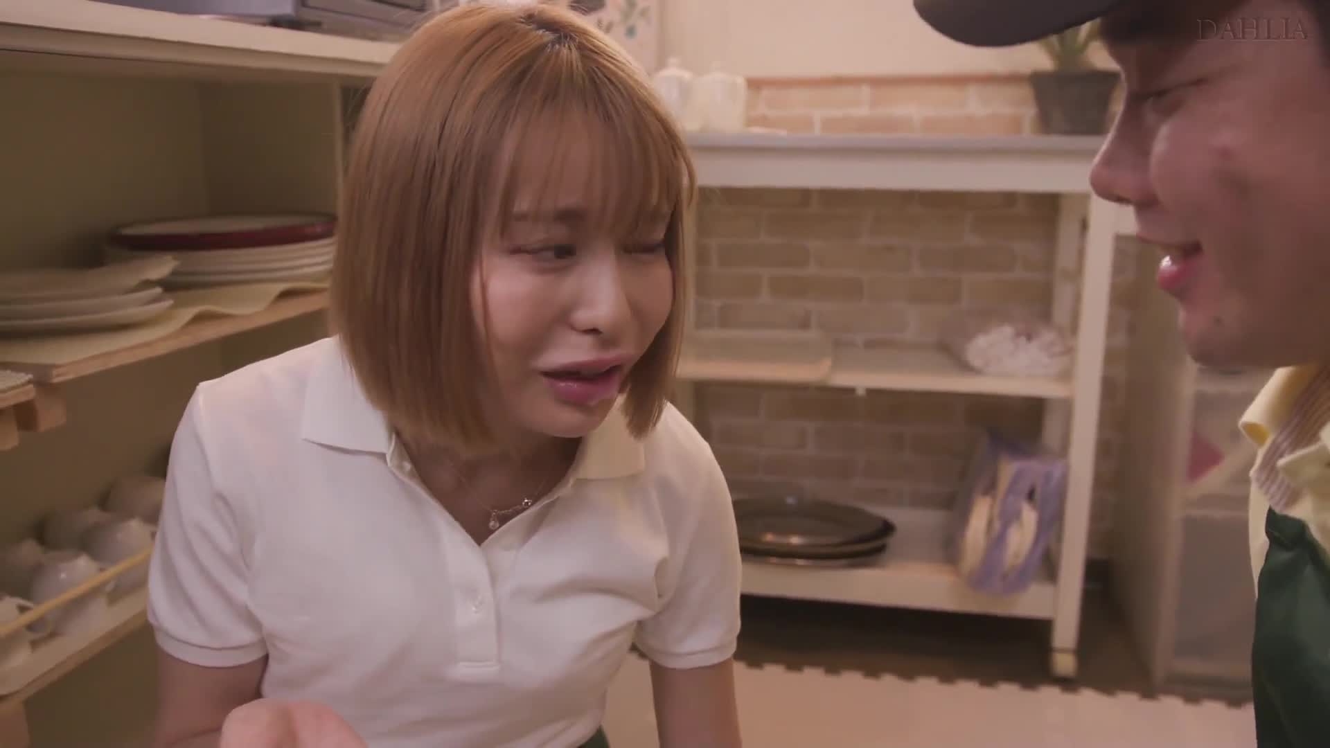 Video of a busty married woman who has started working at a certain famous hamburger restaurant and a frivolous part-time worker with a college student has been leaked. Irita Maaya - AV大平台-Chinese Subtitles, Adult Films, AV, China, Online Streaming