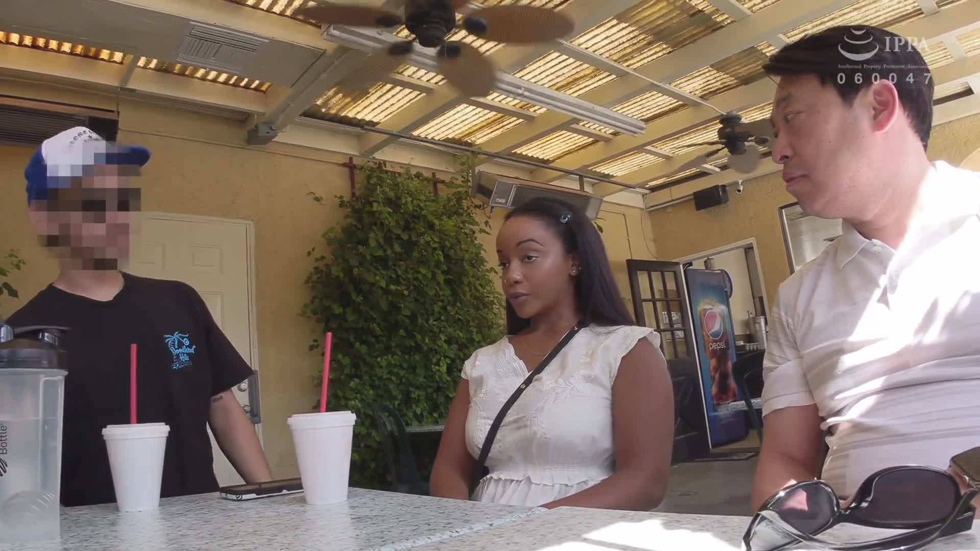 A Japanese man has creampie sex with a busty black girl picked up at a bus stop in Los Angeles! Lily (22) - AV大平台-Chinese Subtitles, Adult Films, AV, China, Online Streaming
