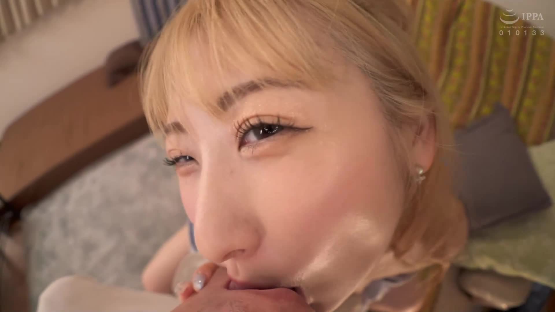 First sex with a close colleague, ASMR job was lethargic and relaxed, but she was a super slut that made her brain cum with dirty talk. Suehiro Jun - AV大平台-Chinese Subtitles, Adult Films, AV, China, Online Streaming