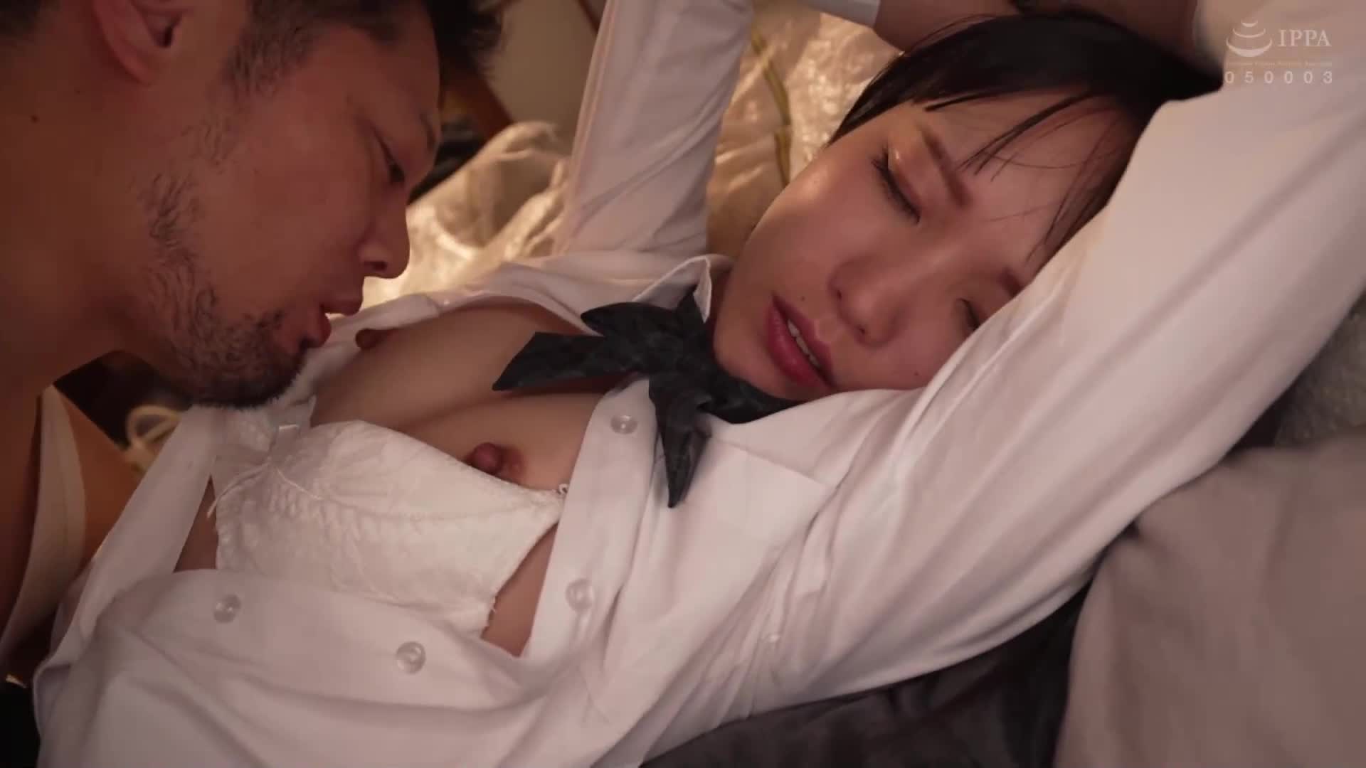 Inserting foreign objects: A high school girl with stuff scattered around the garbage room inserted one after another, and her pussy becomes so complete that it becomes restless if something is not inside. - AV大平台-Chinese Subtitles, Adult Films, AV, China, Online Streaming