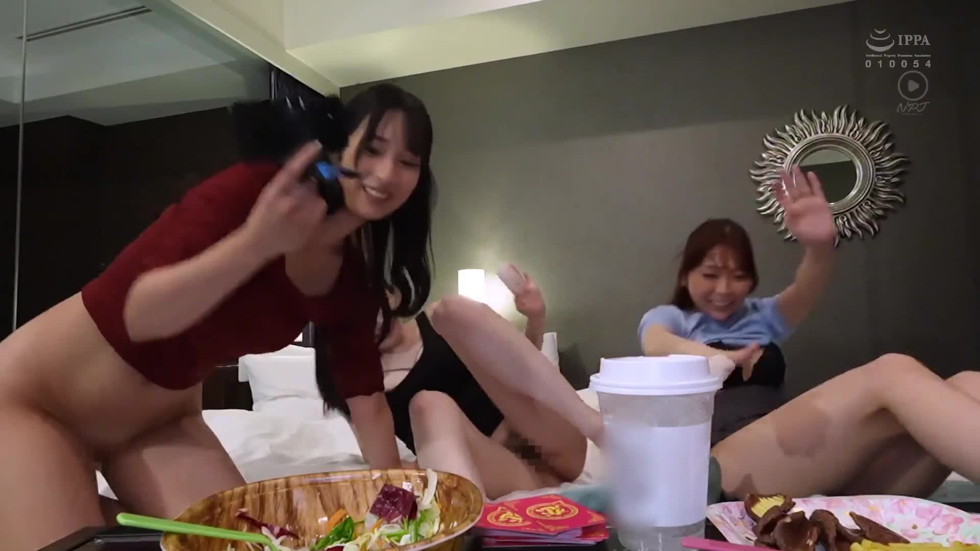 A real-life girls&#039; party at a love hotel has been leaked. A video of three overly unrestrained female college students has been leaked in some form. #masturbation #bath scene #urination #lesbian games #calling lover for foursome - AV大平台-Chinese Subtitles, Adult Films, AV, China, Online Streaming