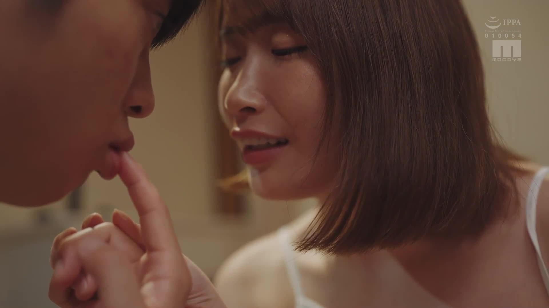Live-action version of My Sex Life in the Rental House 2: Days Full of Fun with Two Sisters and Raw Sex. The series has accumulated more than 90,000 copies. The original work is written by Yuzuha. - AV大平台-Chinese Subtitles, Adult Films, AV, China, Online Streaming