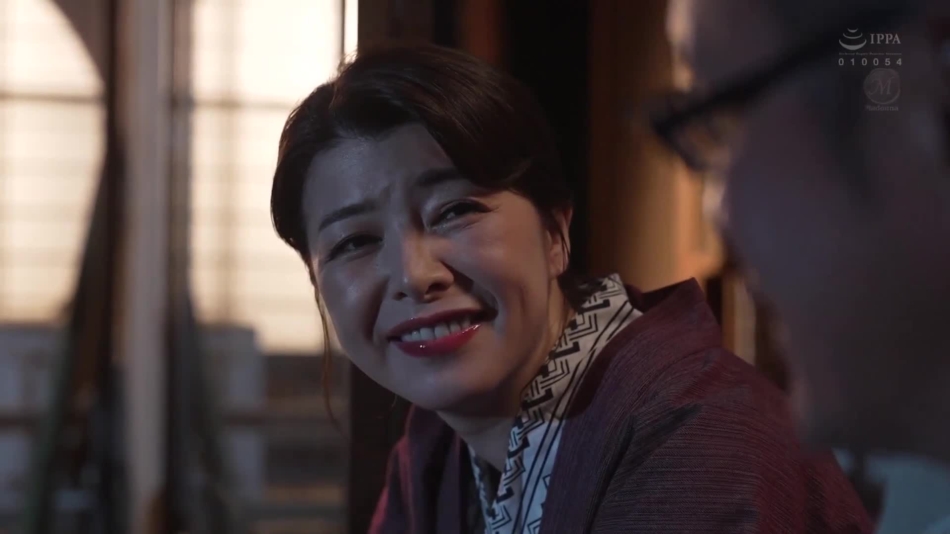 A former couple divorced after a big fight. After making up for the first time in 20 years, we sought each other over and over again, just like when we first first married. Okae Rin - AV大平台-Chinese Subtitles, Adult Films, AV, China, Online Streaming