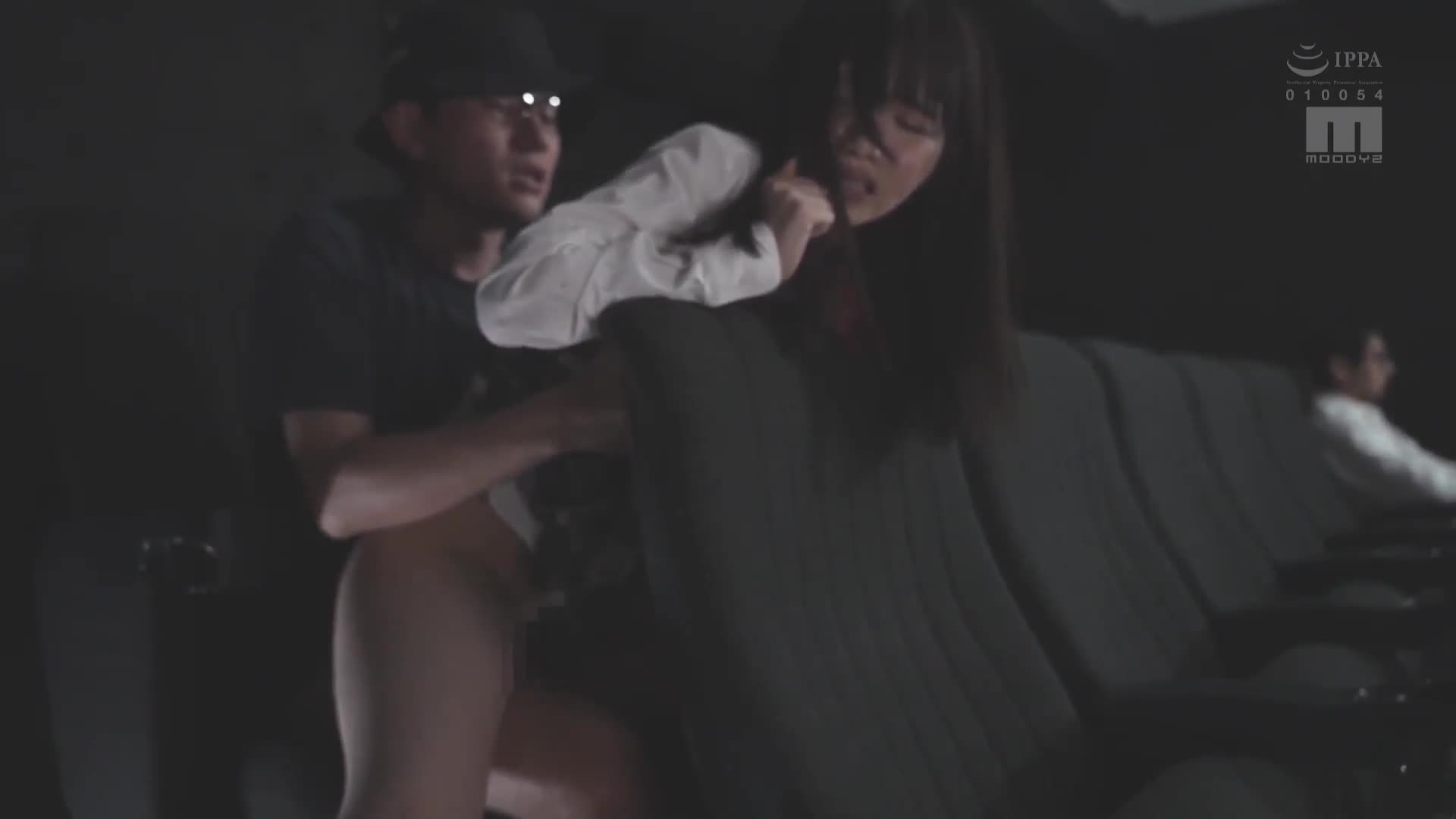 The pervert’s fingers are too powerful... My love juices are overflowing so much that I can’t make a sound. I have been brought to a state of depravity by those infatuated fingers. Izumi Momoka - AV大平台-Chinese Subtitles, Adult Films, AV, China, Online Streaming