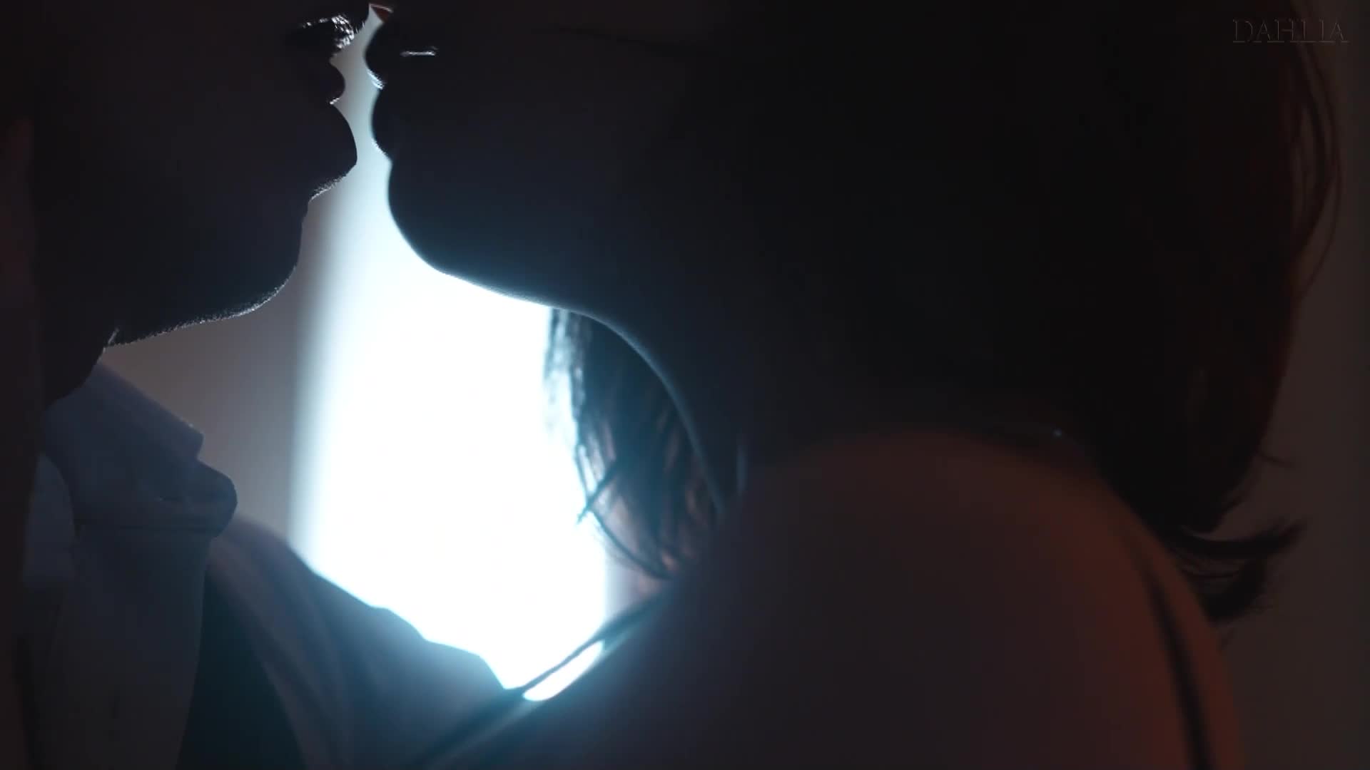 &quot;A sweet kiss, a betrayal affair. &quot;After finding out that my fiance&#039;s affair, I was sexually unrestrained and intimately quiSSing with the cool president, which I missed, and my daily life was broken. Mino Suzume - AV大平台-Chinese Subtitles, Adult Films, AV, China, Online Streaming